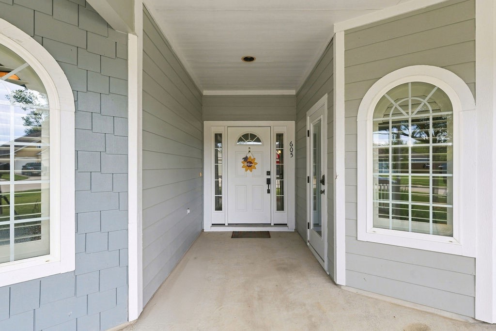 605 Brunswick Drive Property Photo 5