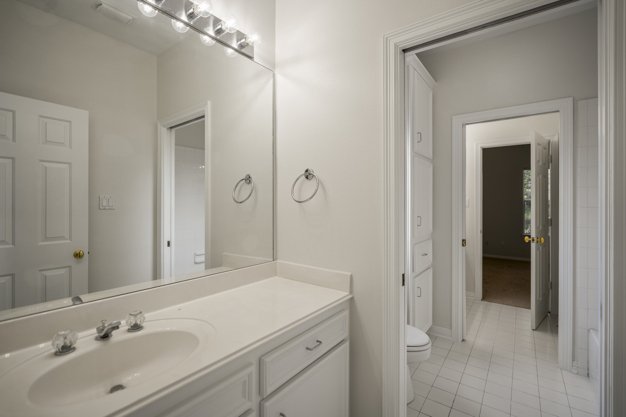 863 Plainwood Drive Property Photo 43