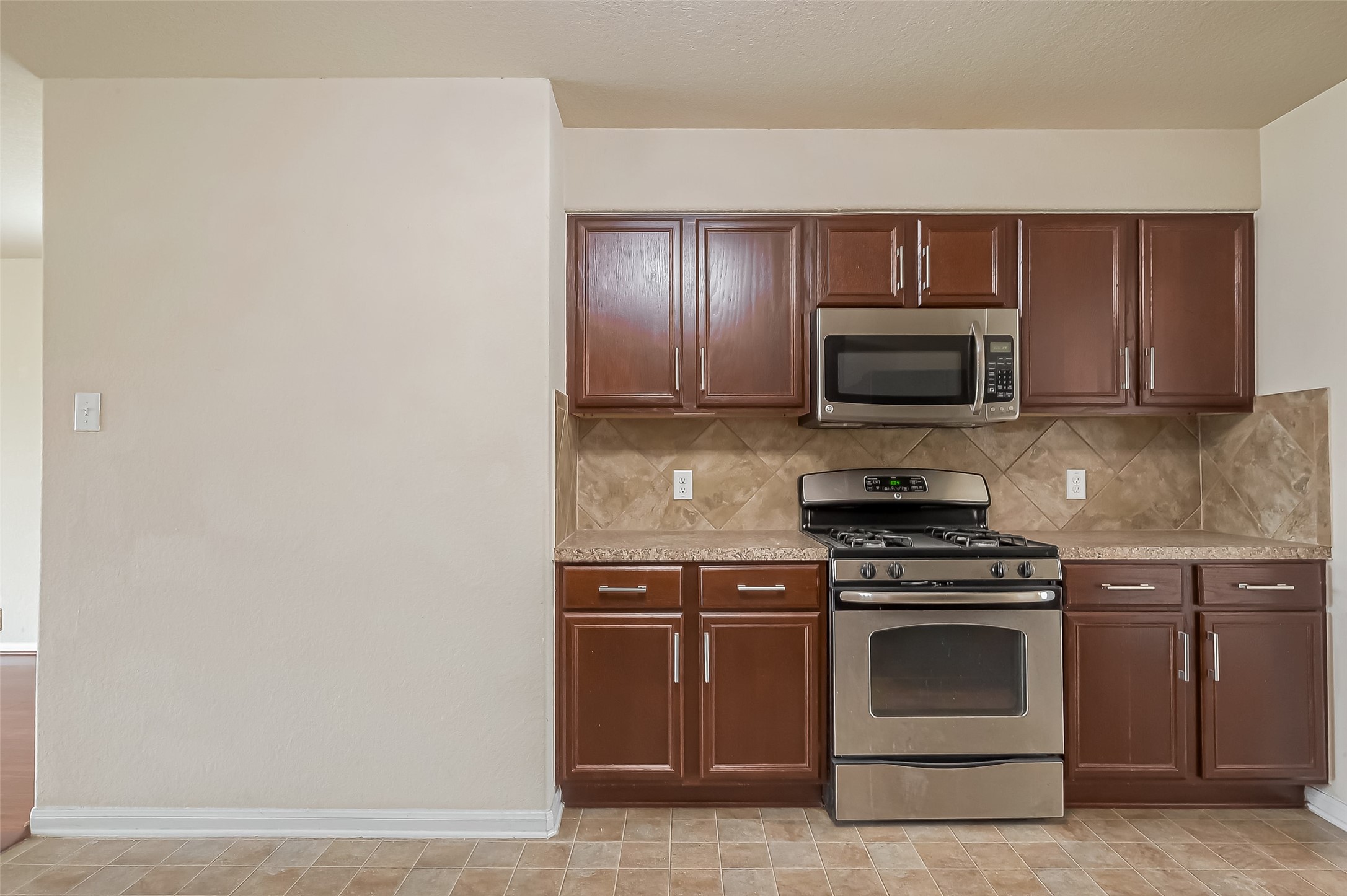 13510 Dahlia Green Way Property Photo 14