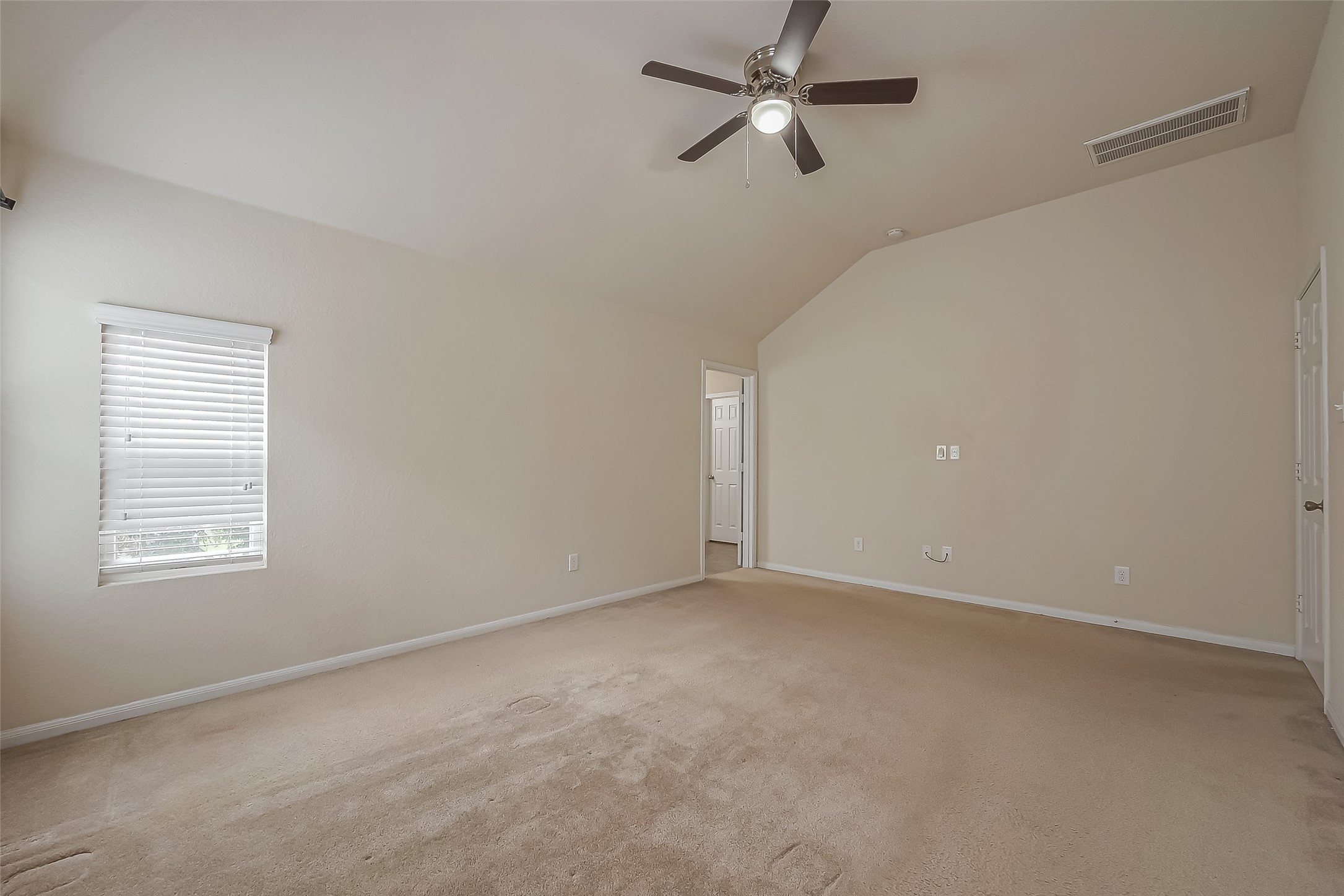 13510 Dahlia Green Way Property Photo 38