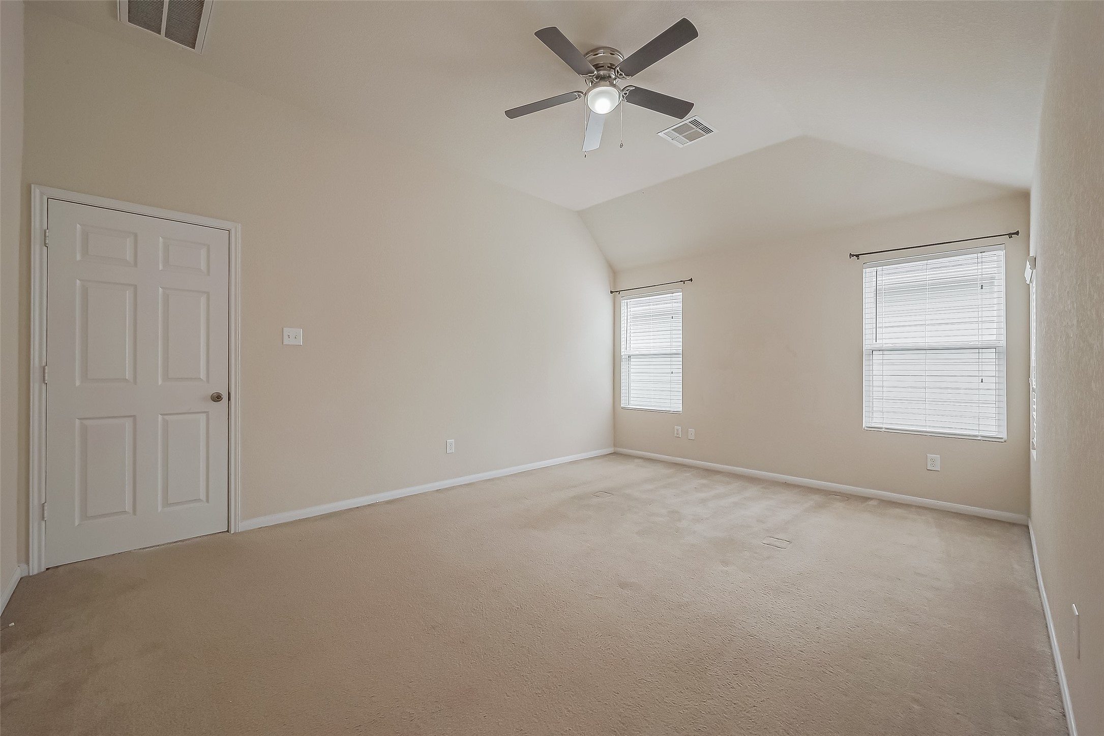 13510 Dahlia Green Way Property Photo 40