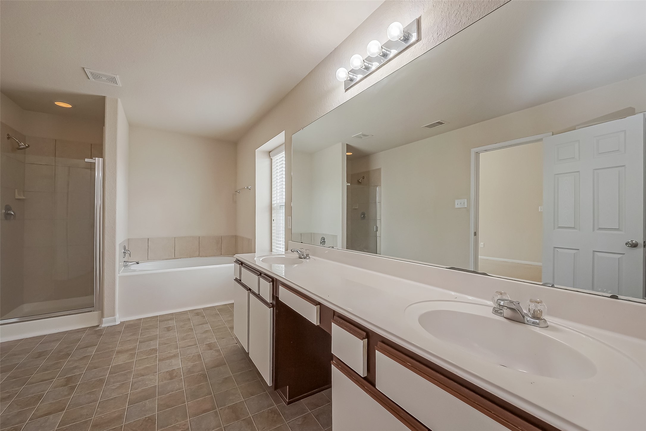 13510 Dahlia Green Way Property Photo 41