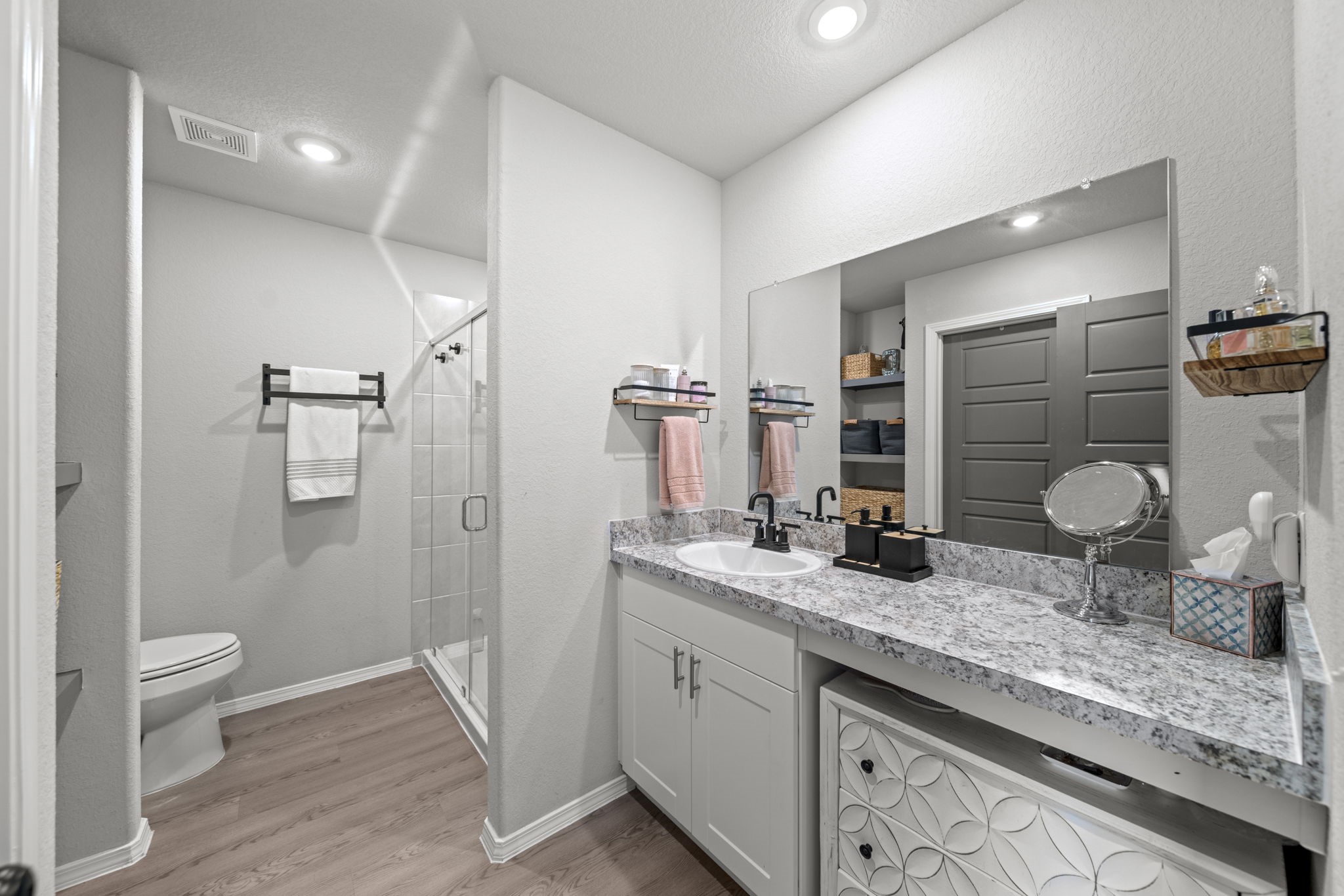 14346 High Hill Drive Property Photo 12