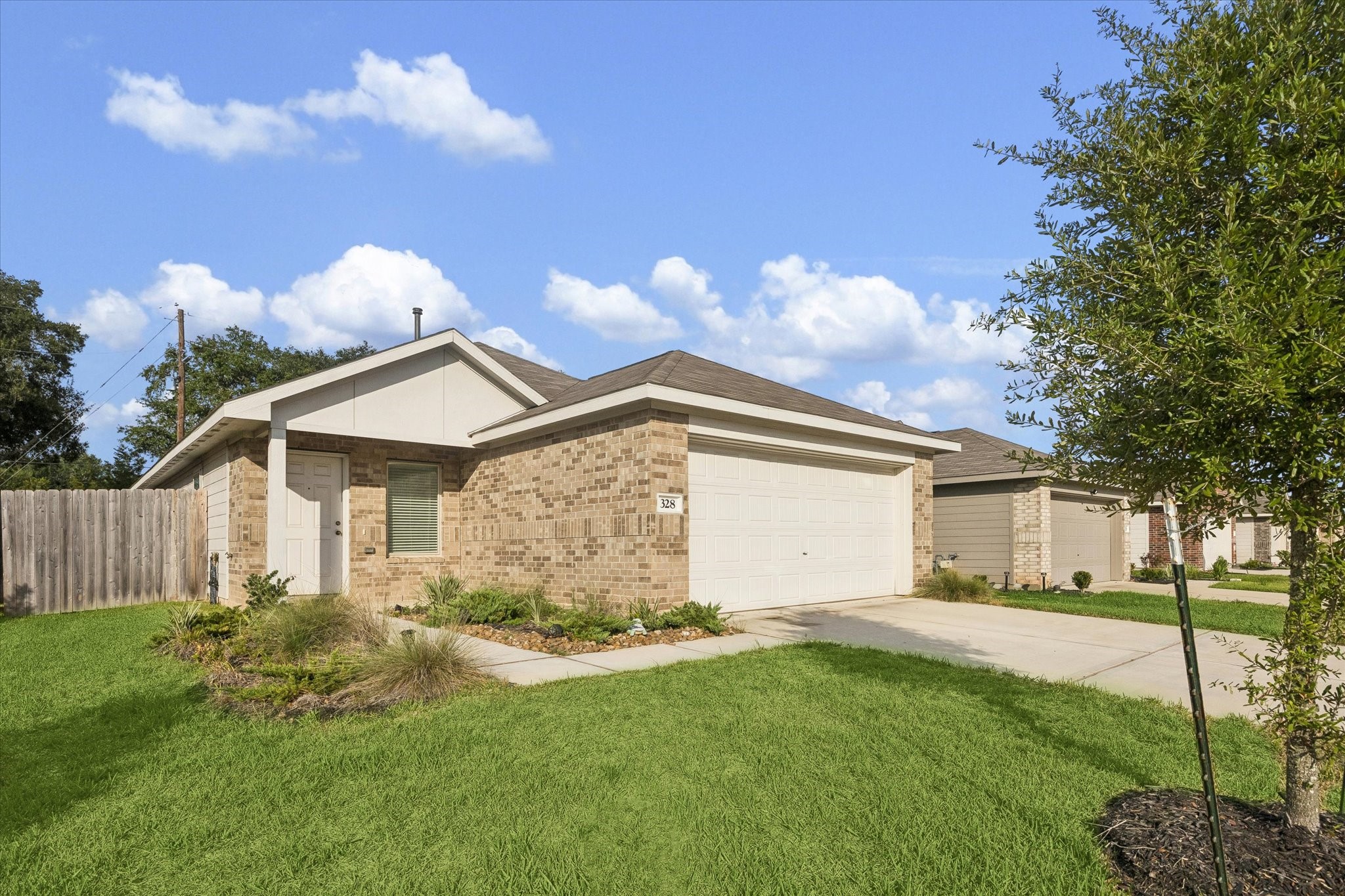 328 Riverwood Village Lane Property Photo 1
