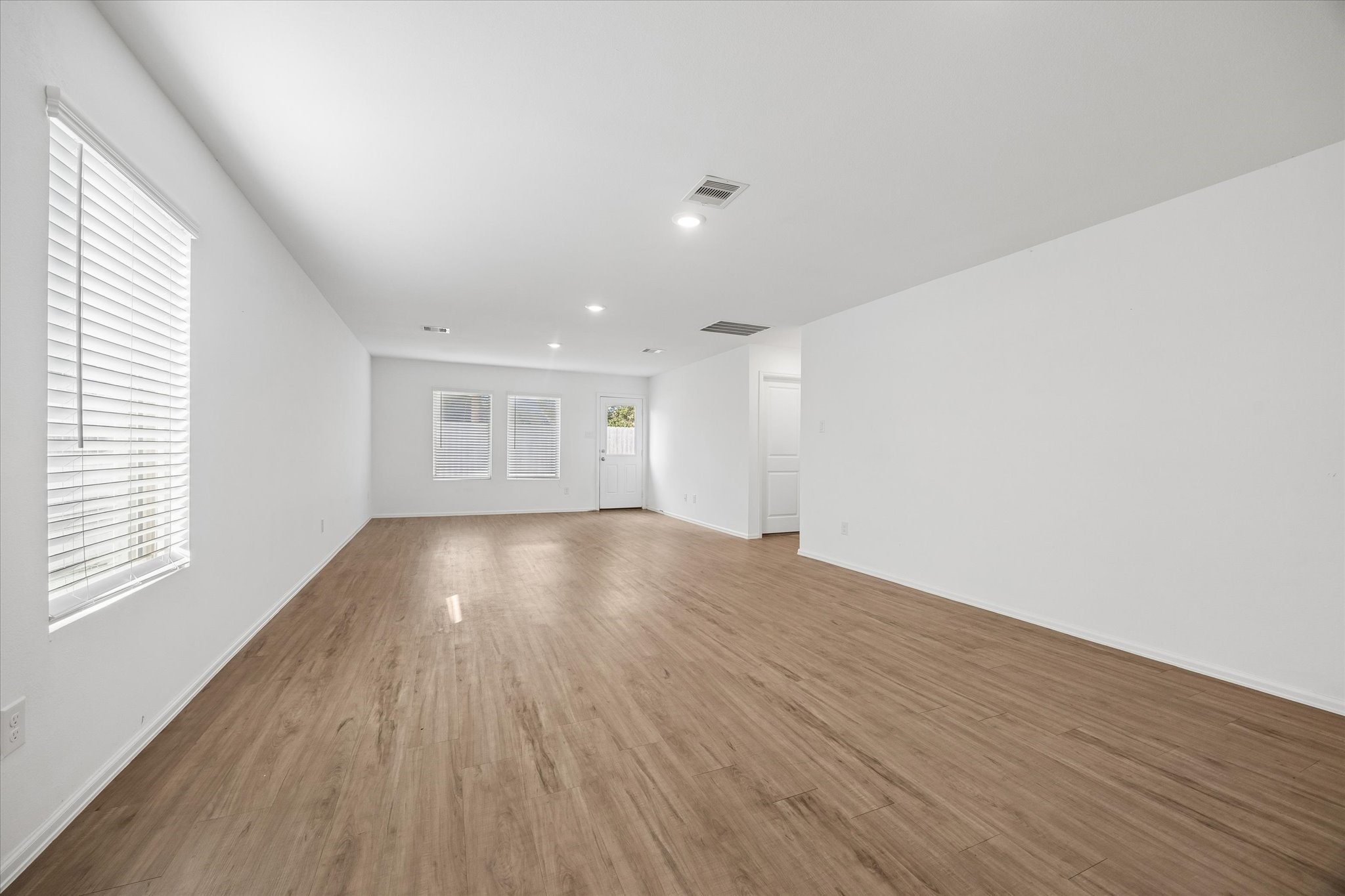 328 Riverwood Village Lane Property Photo 2