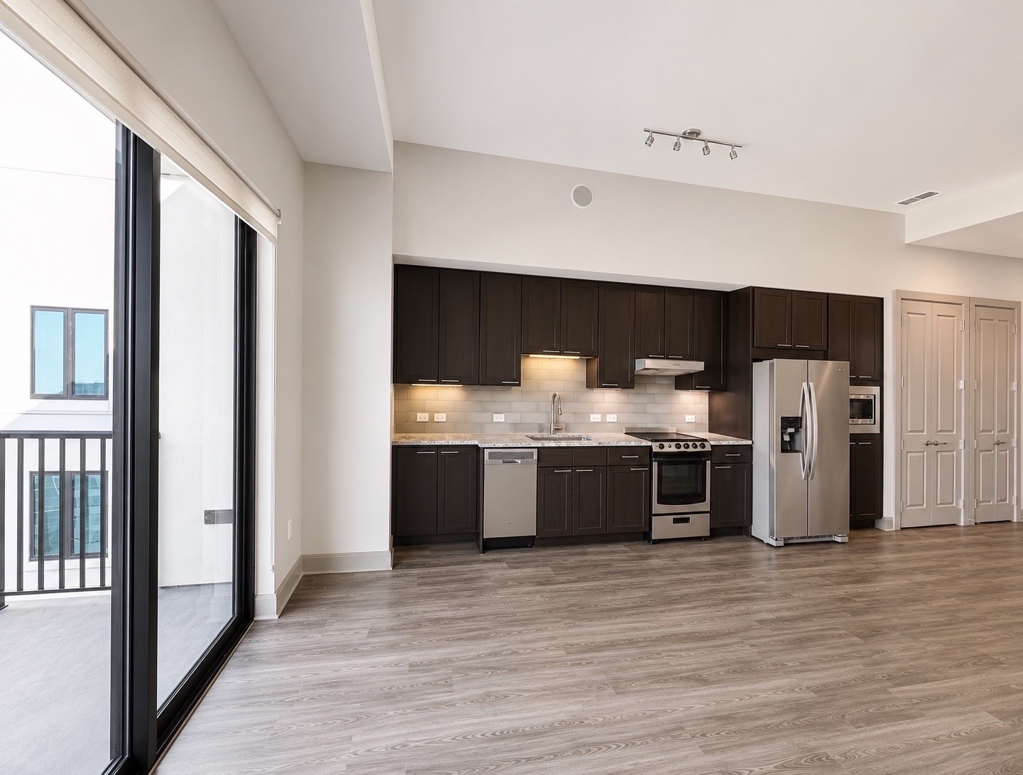 9787 Katy Freeway 1705 Property Photo 2