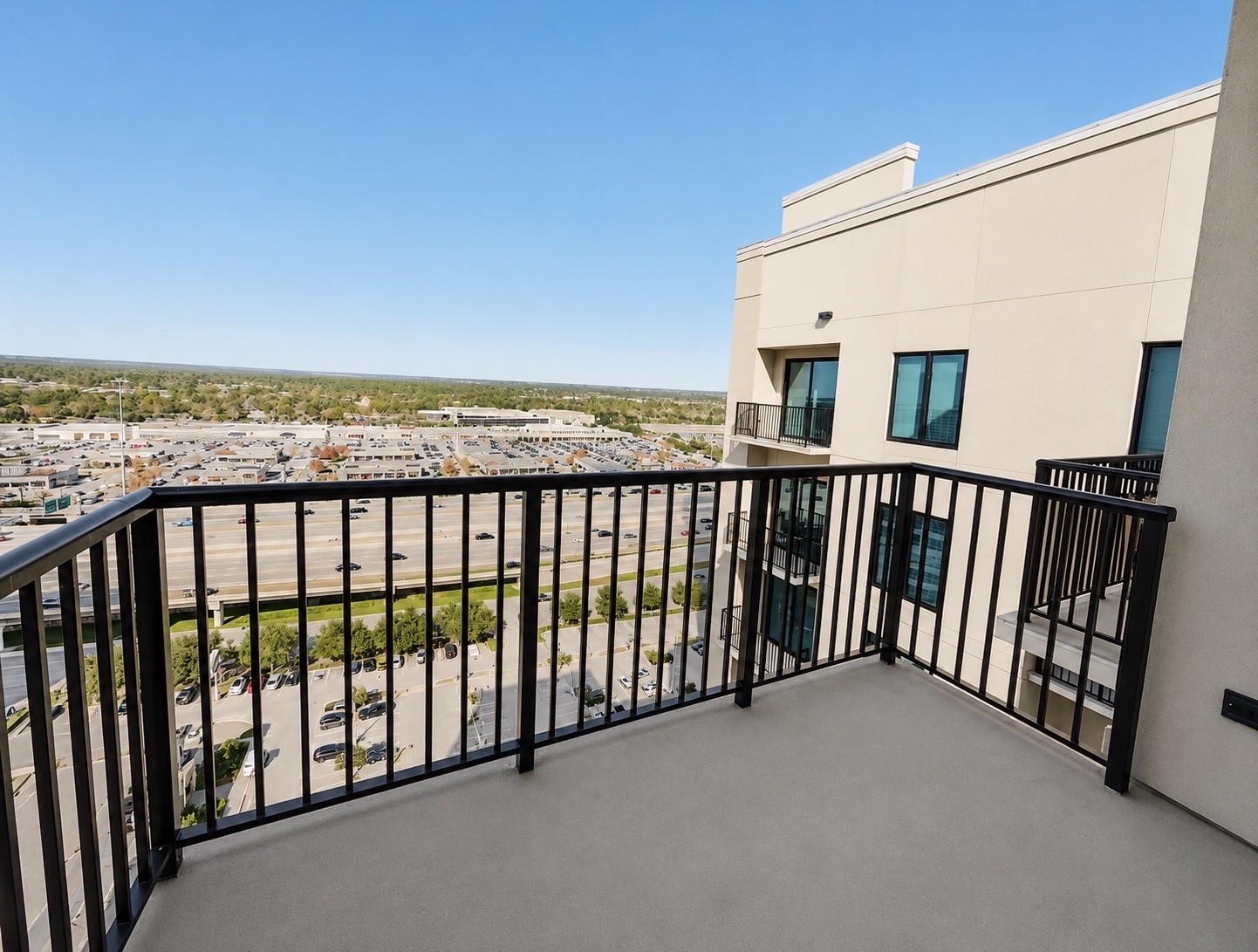 9787 Katy Freeway 1705 Property Photo 4