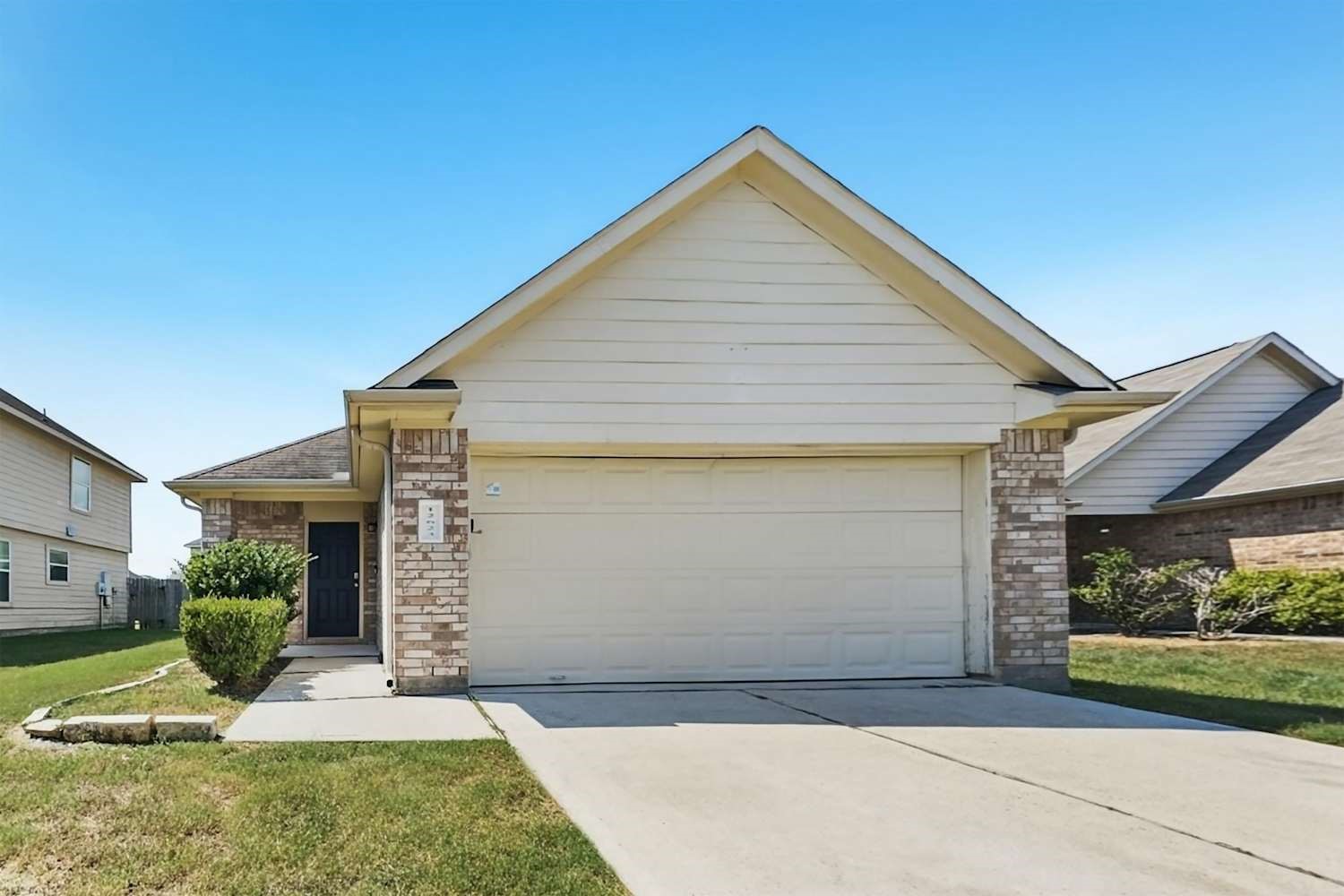 12623 Mountain Daisy Road Property Photo 1