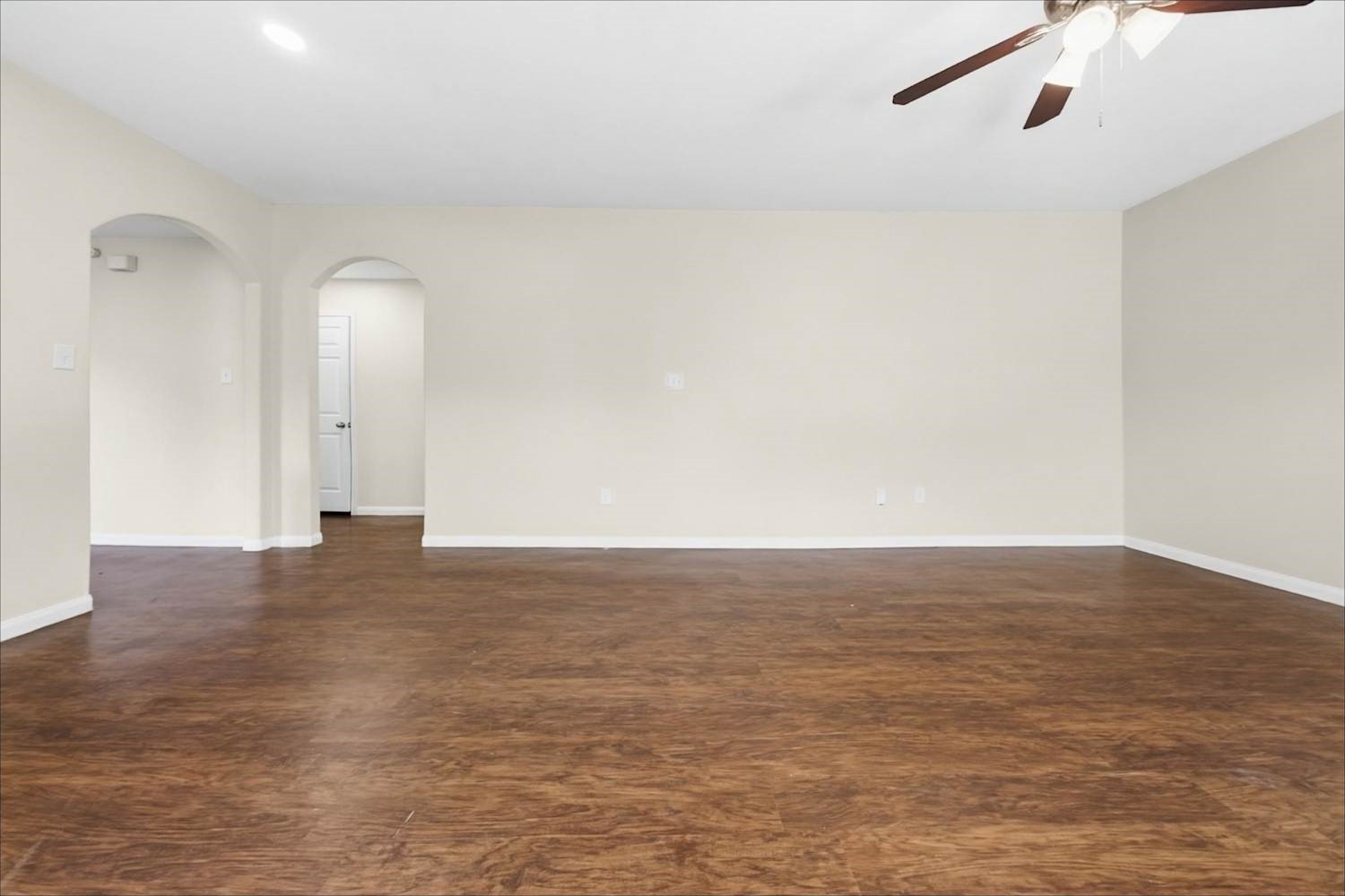 12623 Mountain Daisy Road Property Photo 4