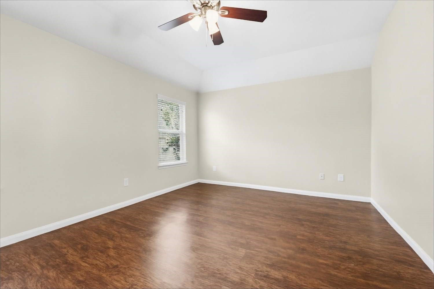 12623 Mountain Daisy Road Property Photo 11