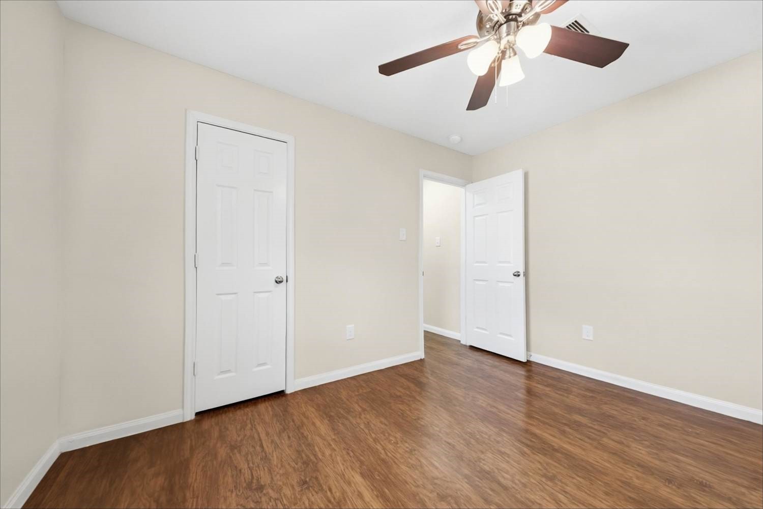 12623 Mountain Daisy Road Property Photo 15