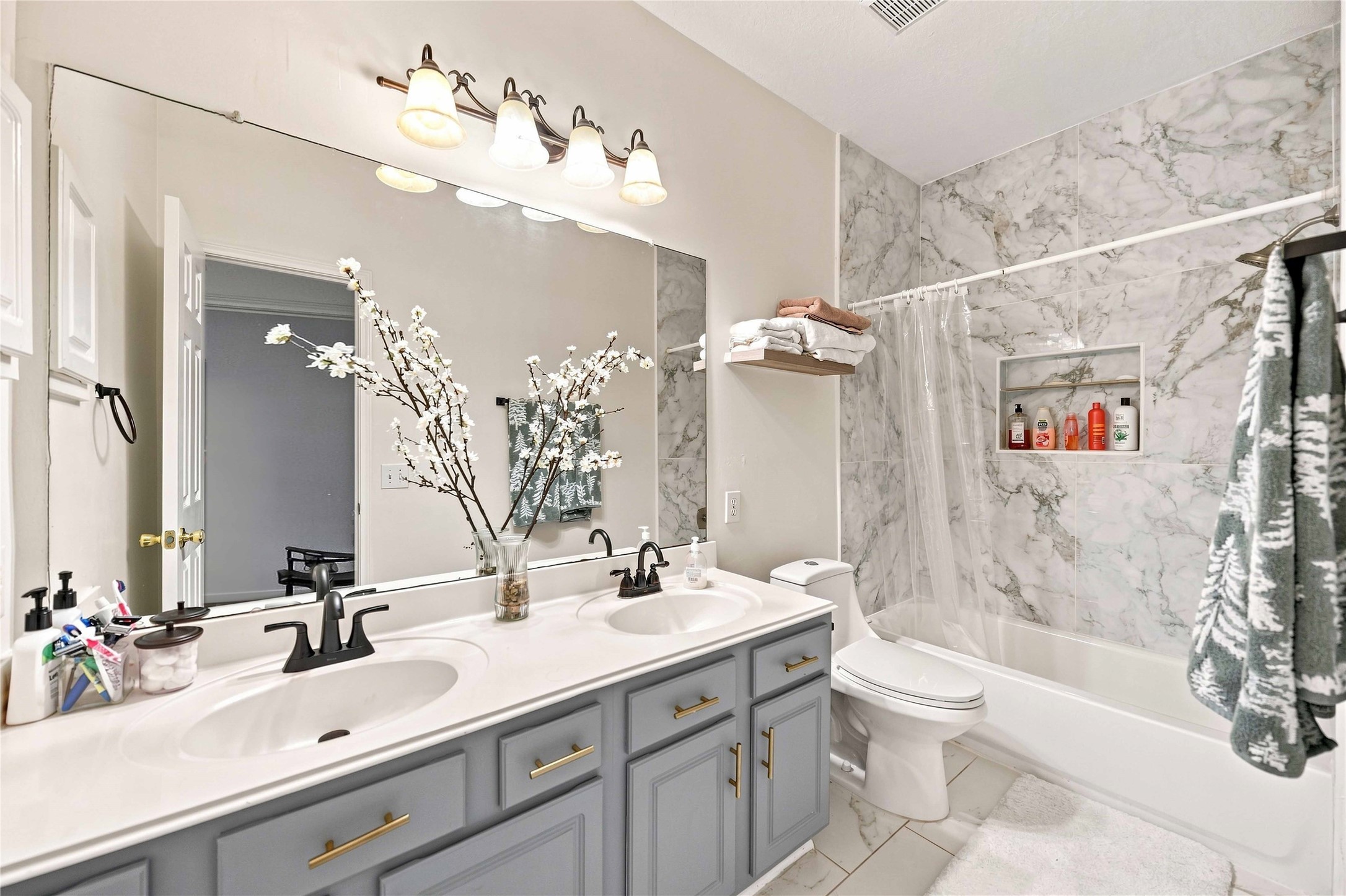 6138 Kristen Park Lane Property Photo 14