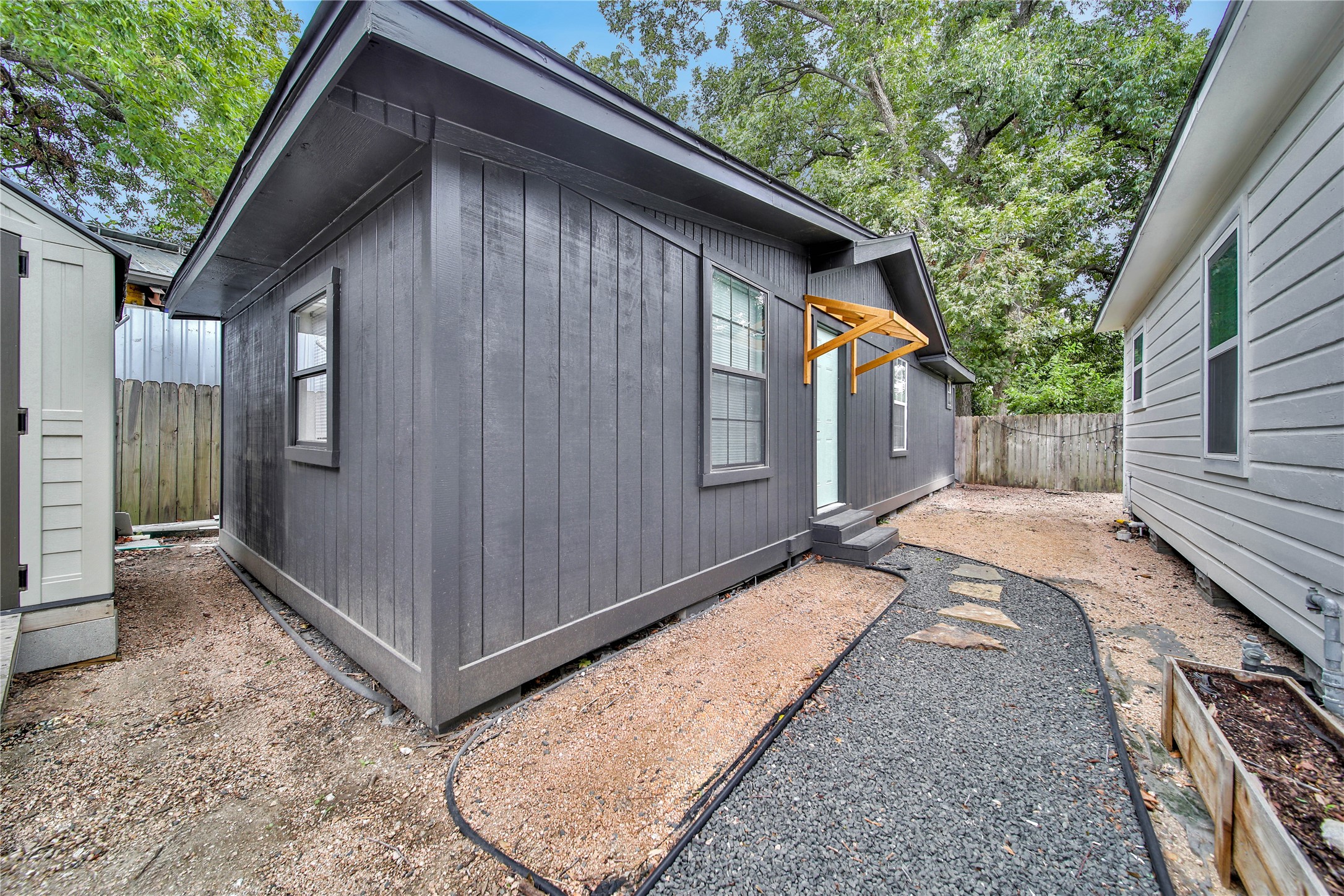 1710 Shelby Street A Property Photo 15