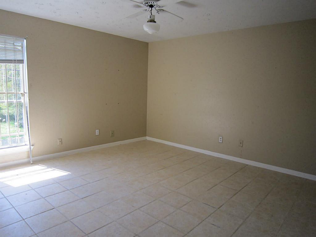 8339 E Ridge Drive Property Photo 4