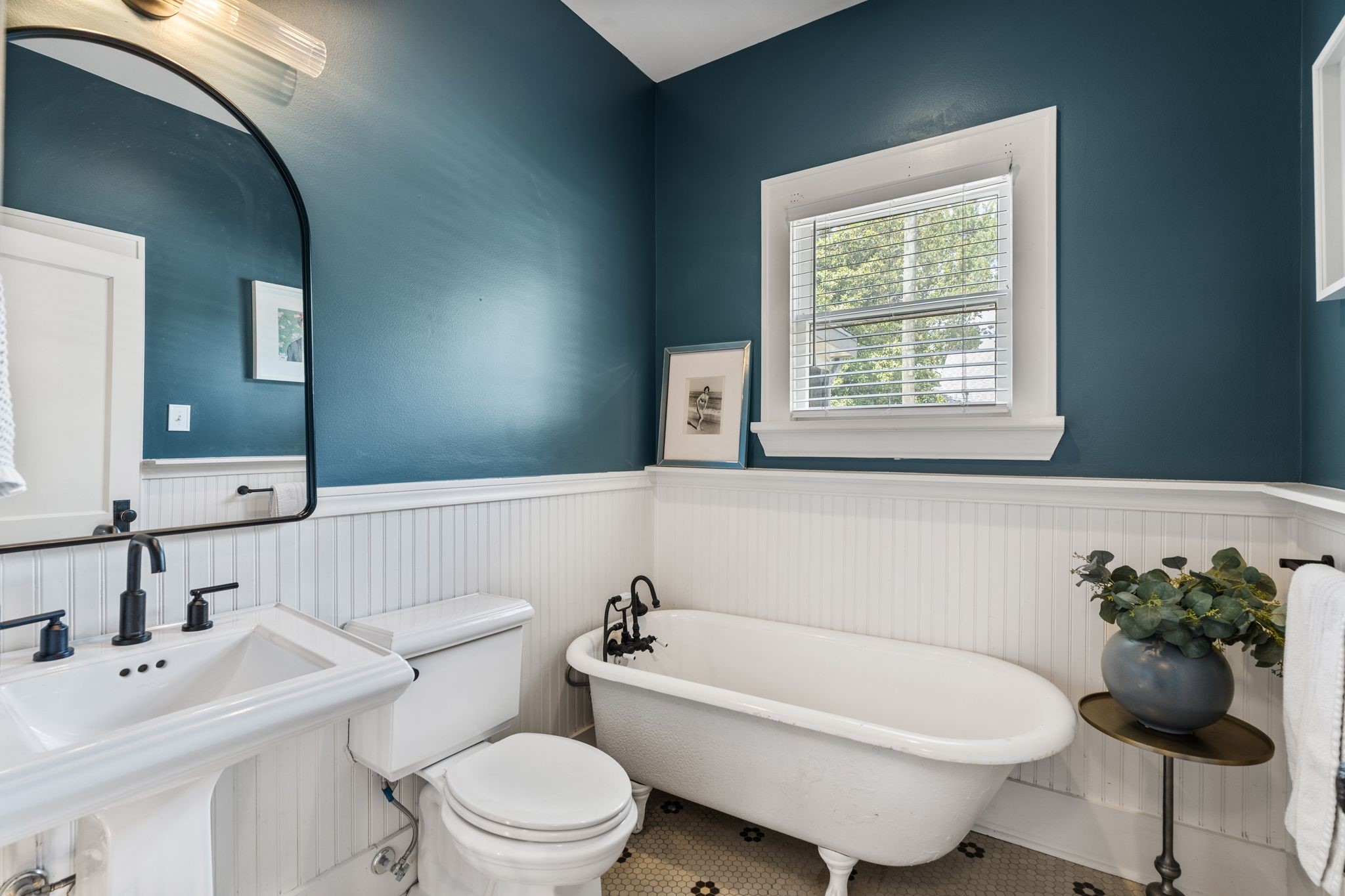 611 Enid Street Property Photo 20