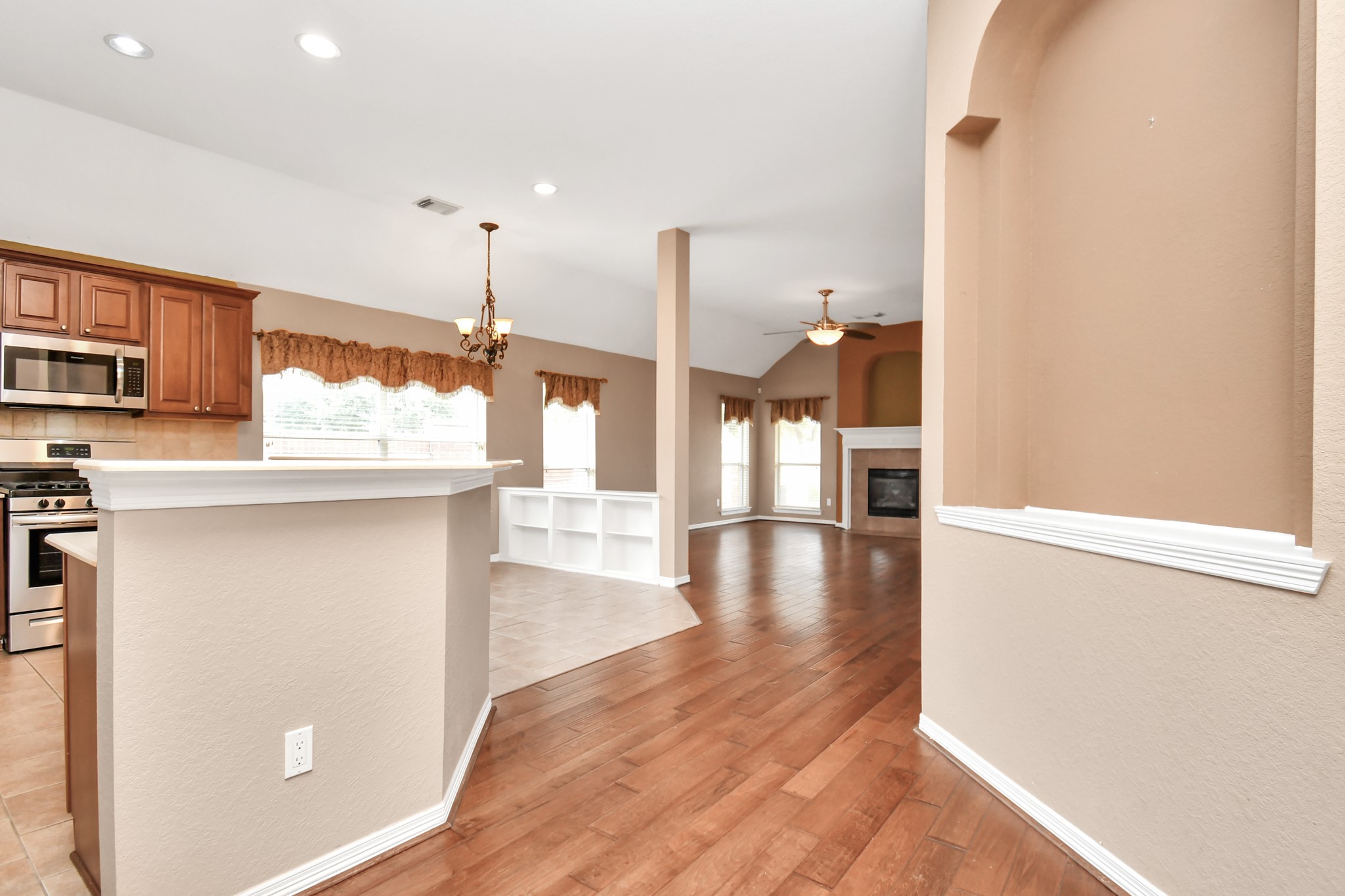 7303 Slippery Elm Lane Property Photo 24