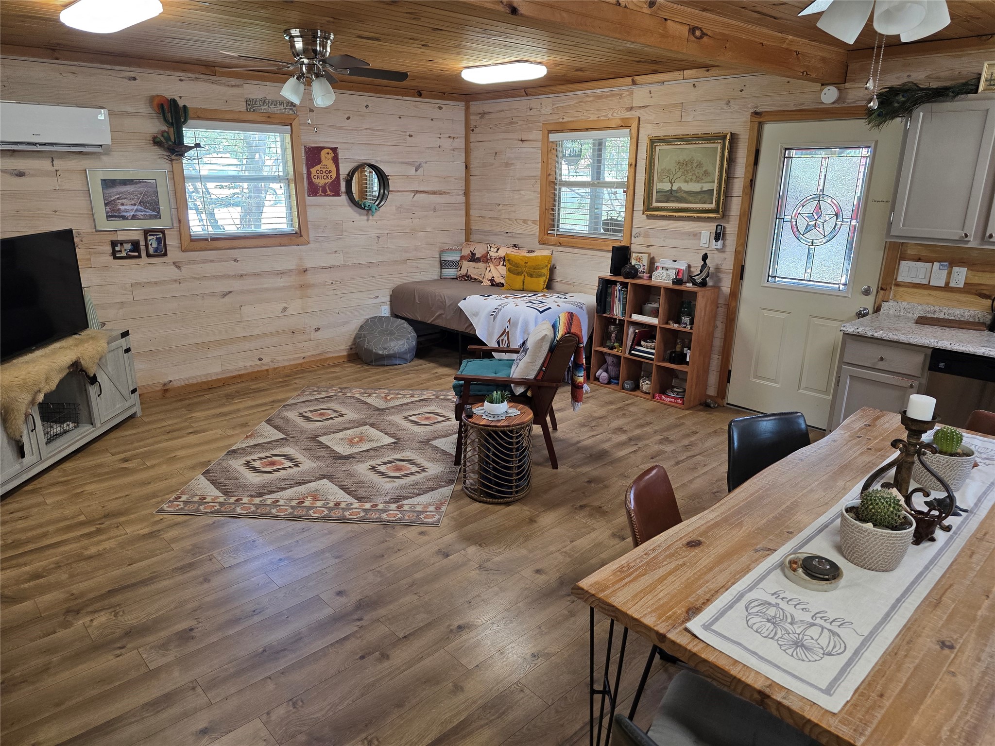 530 Kingwood Drive Property Photo 6