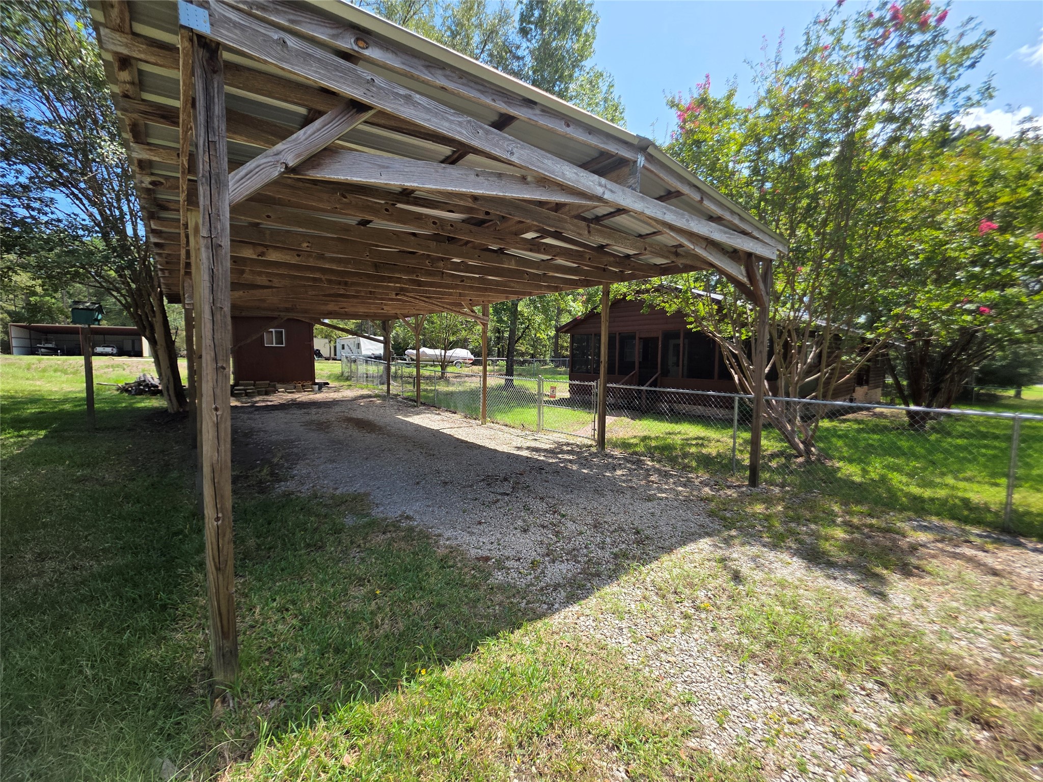 530 Kingwood Drive Property Photo 24