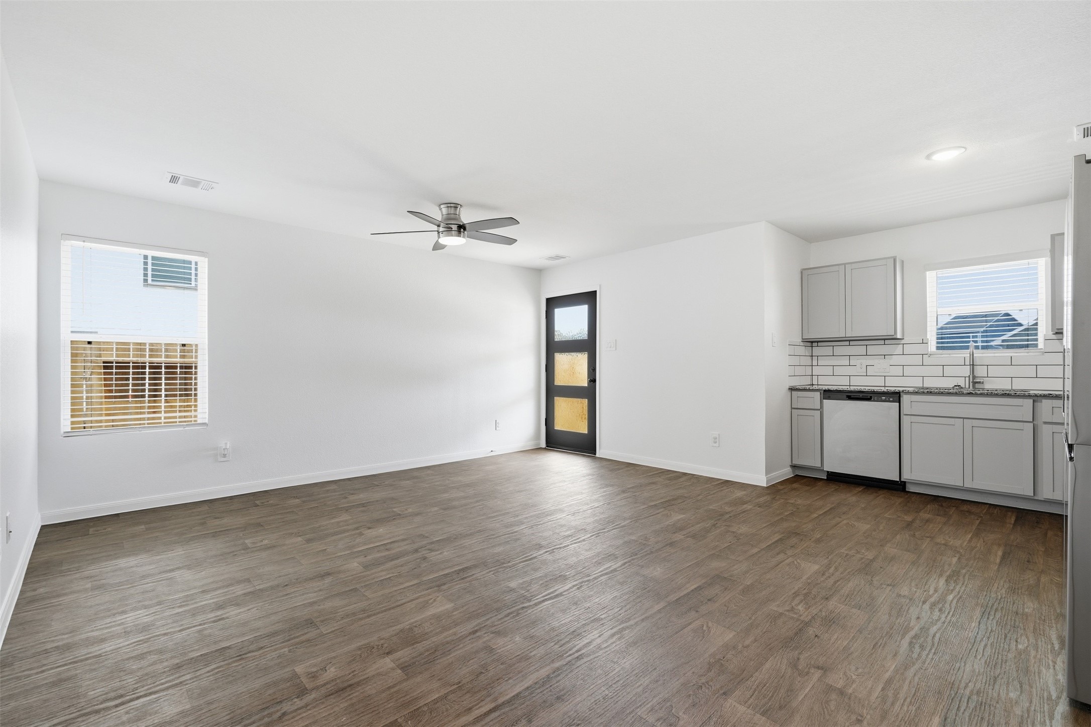 16467 Jasmine Marie Place Property Photo 3