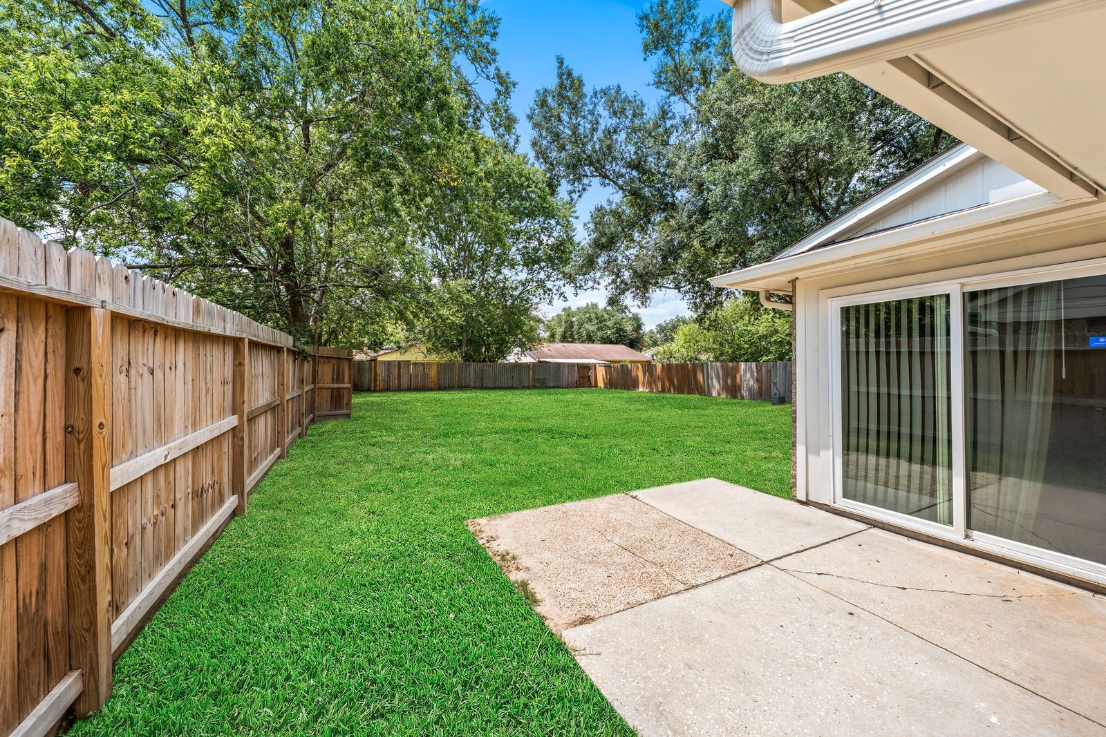 22831 Millgate Drive Property Photo 2