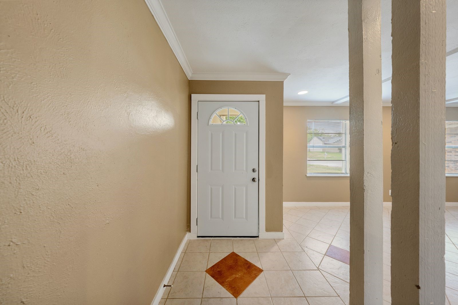 22831 Millgate Drive Property Photo 4