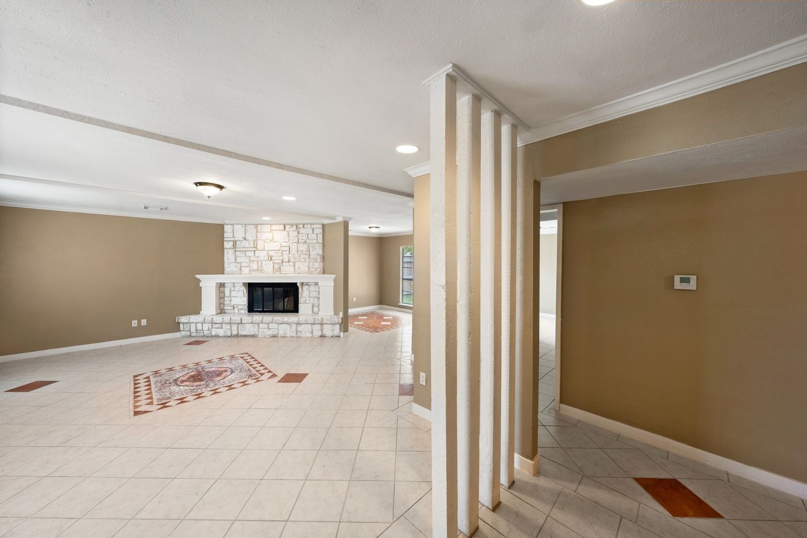 22831 Millgate Drive Property Photo 5