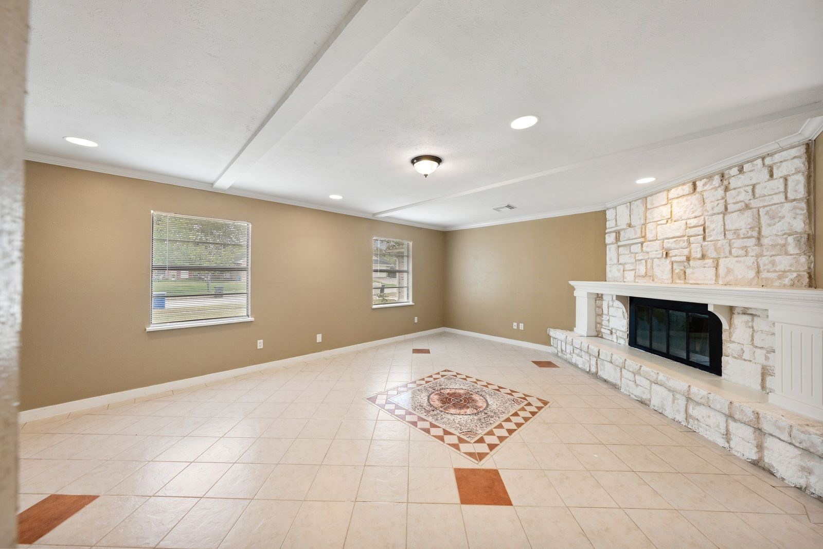 22831 Millgate Drive Property Photo 7
