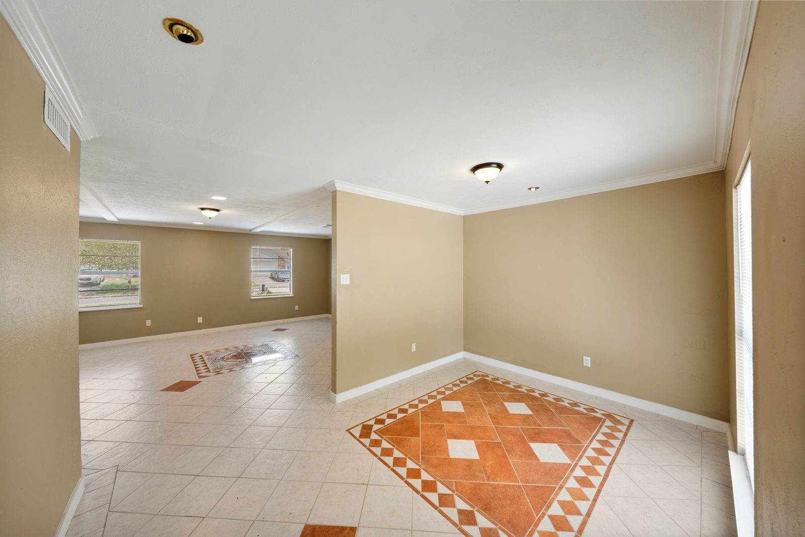 22831 Millgate Drive Property Photo 8