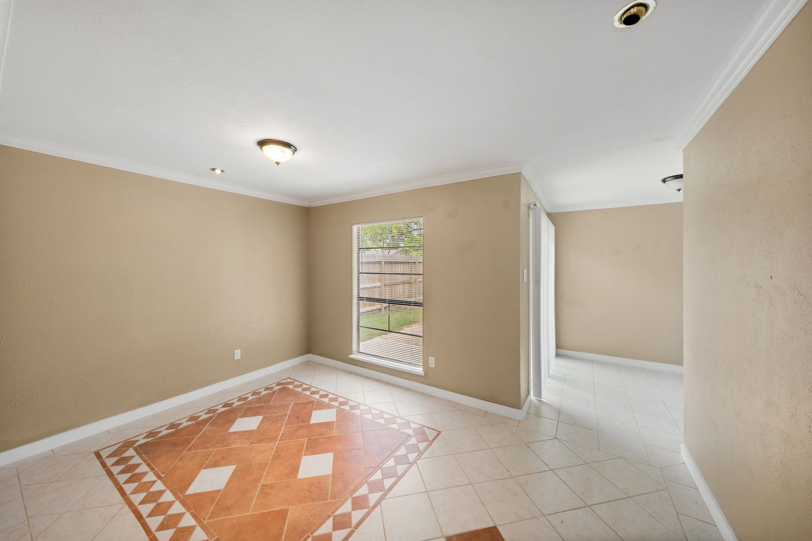 22831 Millgate Drive Property Photo 9