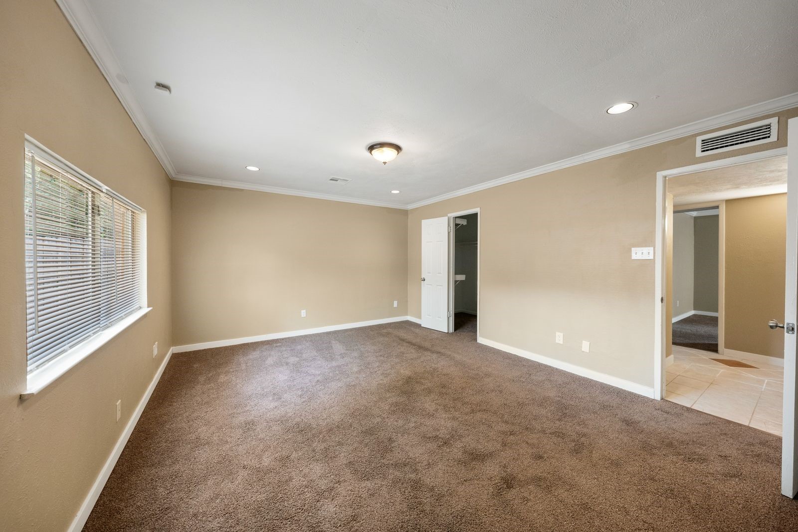 22831 Millgate Drive Property Photo 17