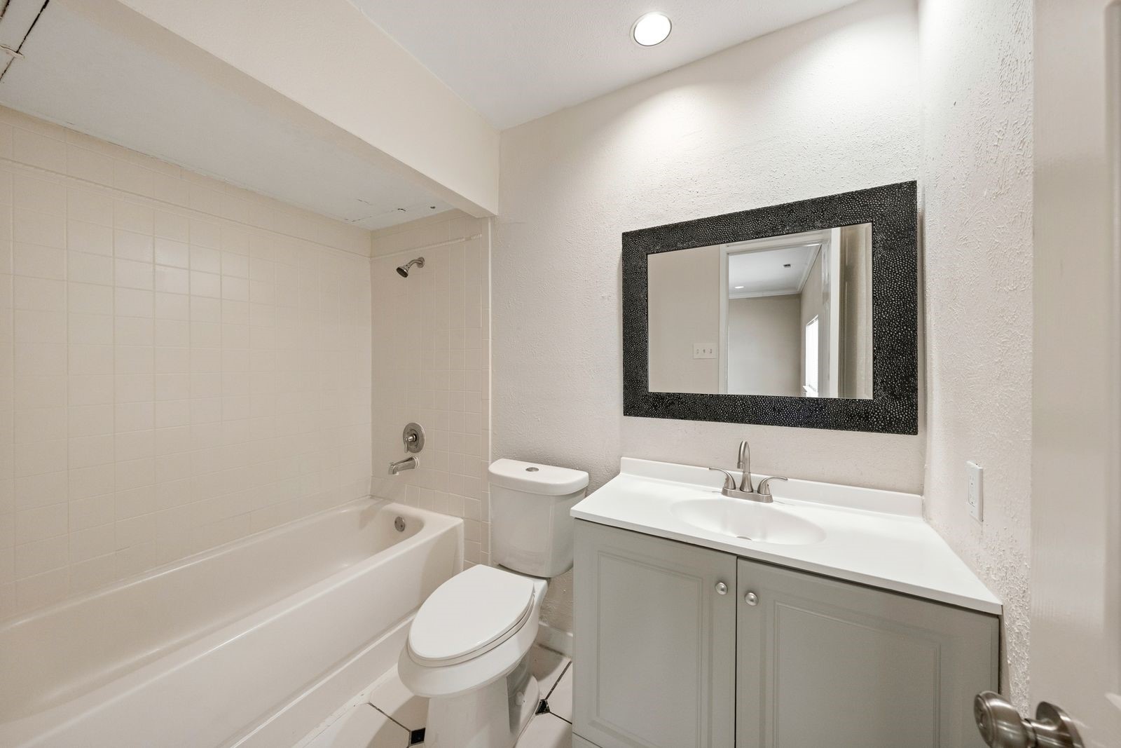 22831 Millgate Drive Property Photo 18