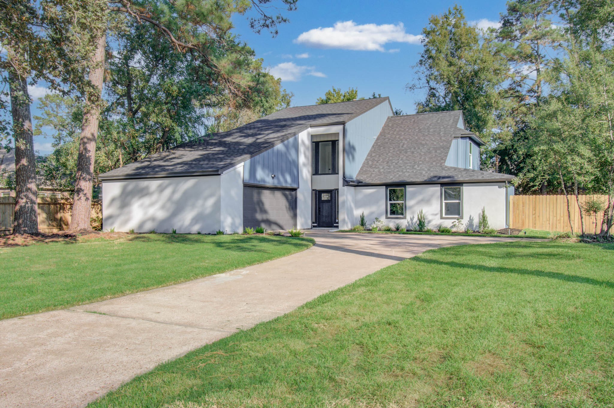8018 Pine Cup Circle Property Photo 2