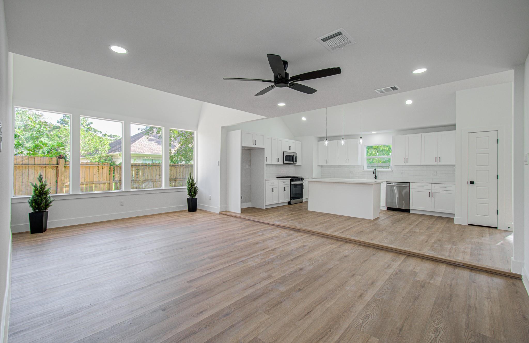 8018 Pine Cup Circle Property Photo 5