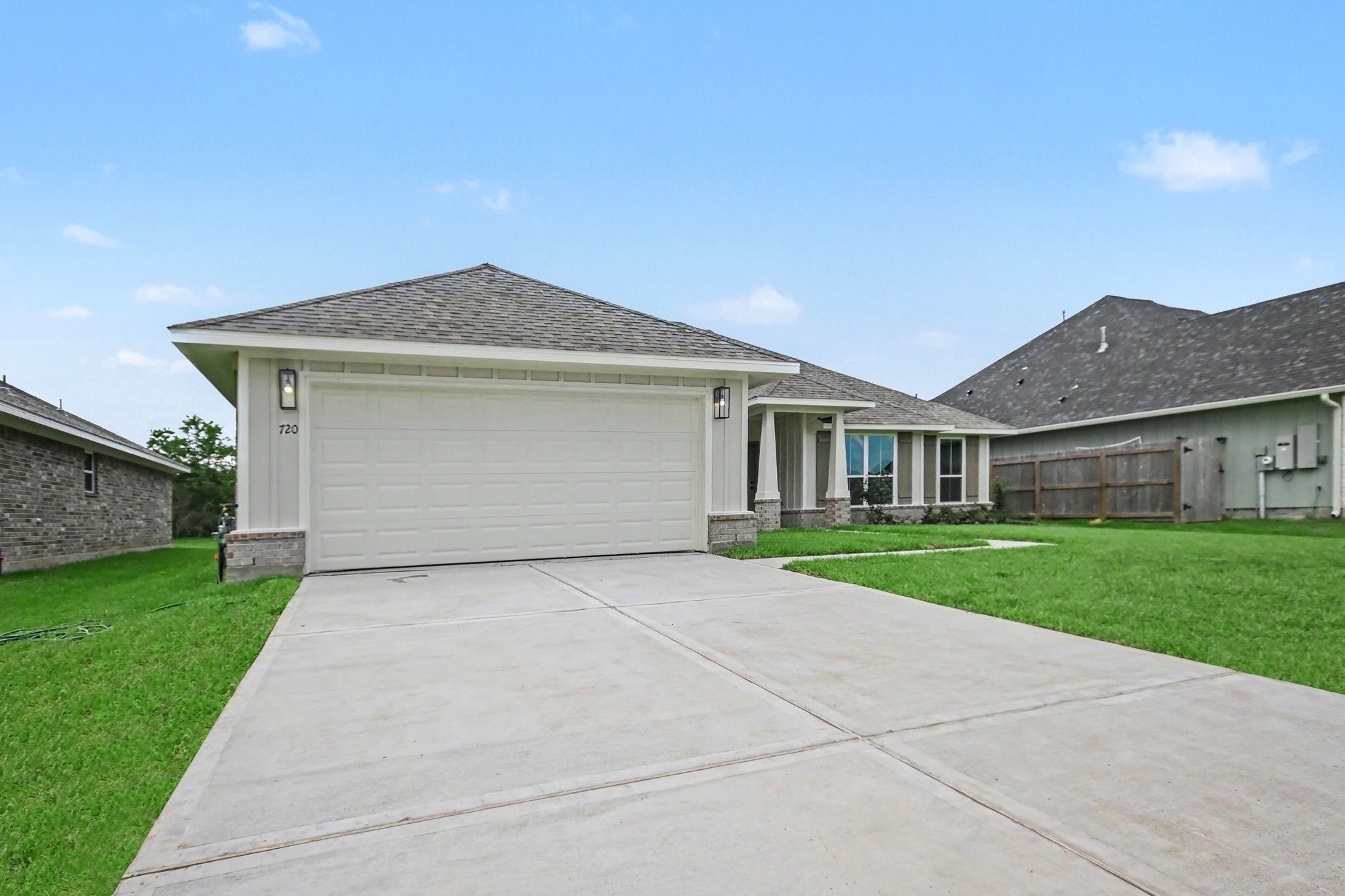 720 Greystone Lane Property Photo 4