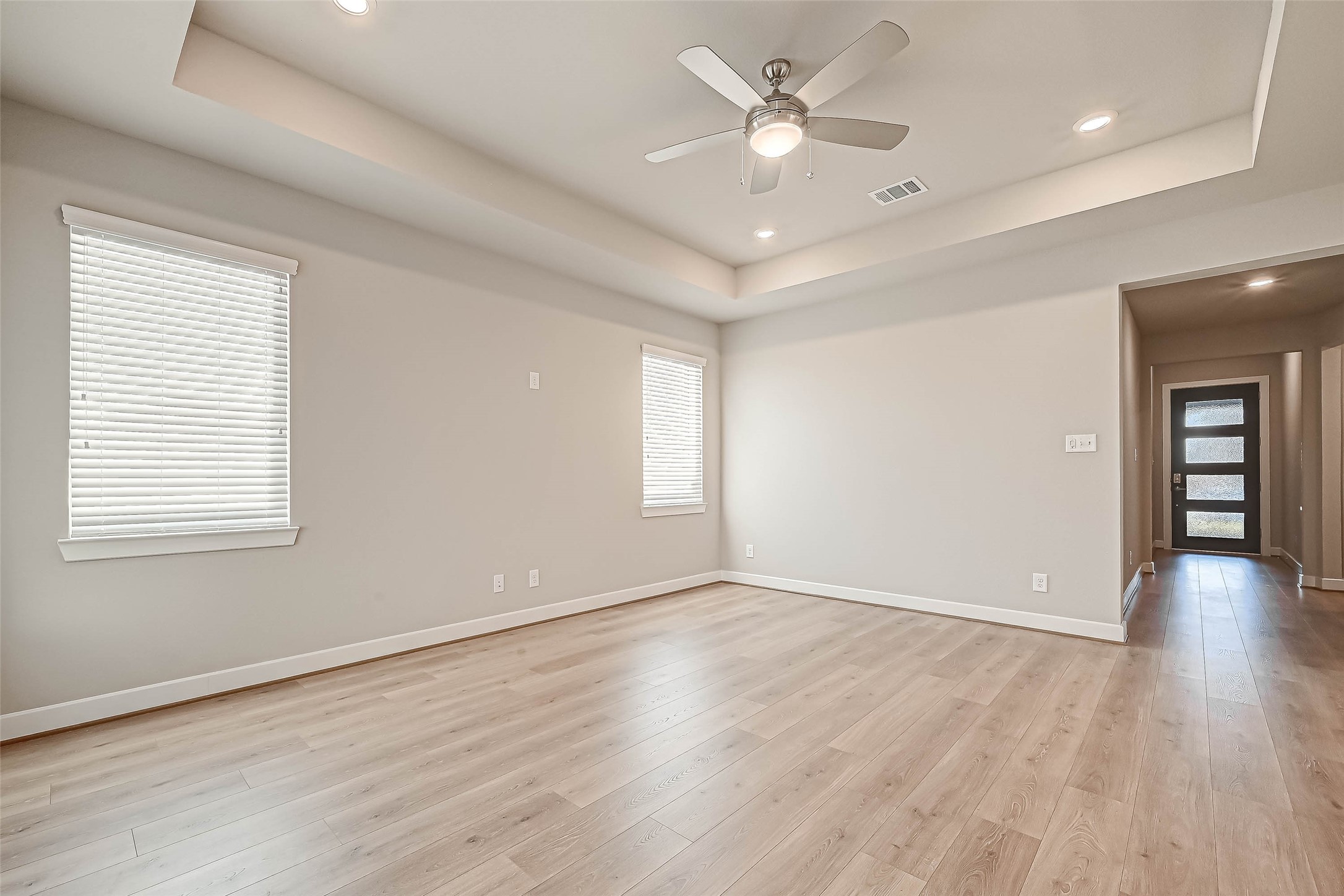 21543 Eads Creek Drive Property Photo 6