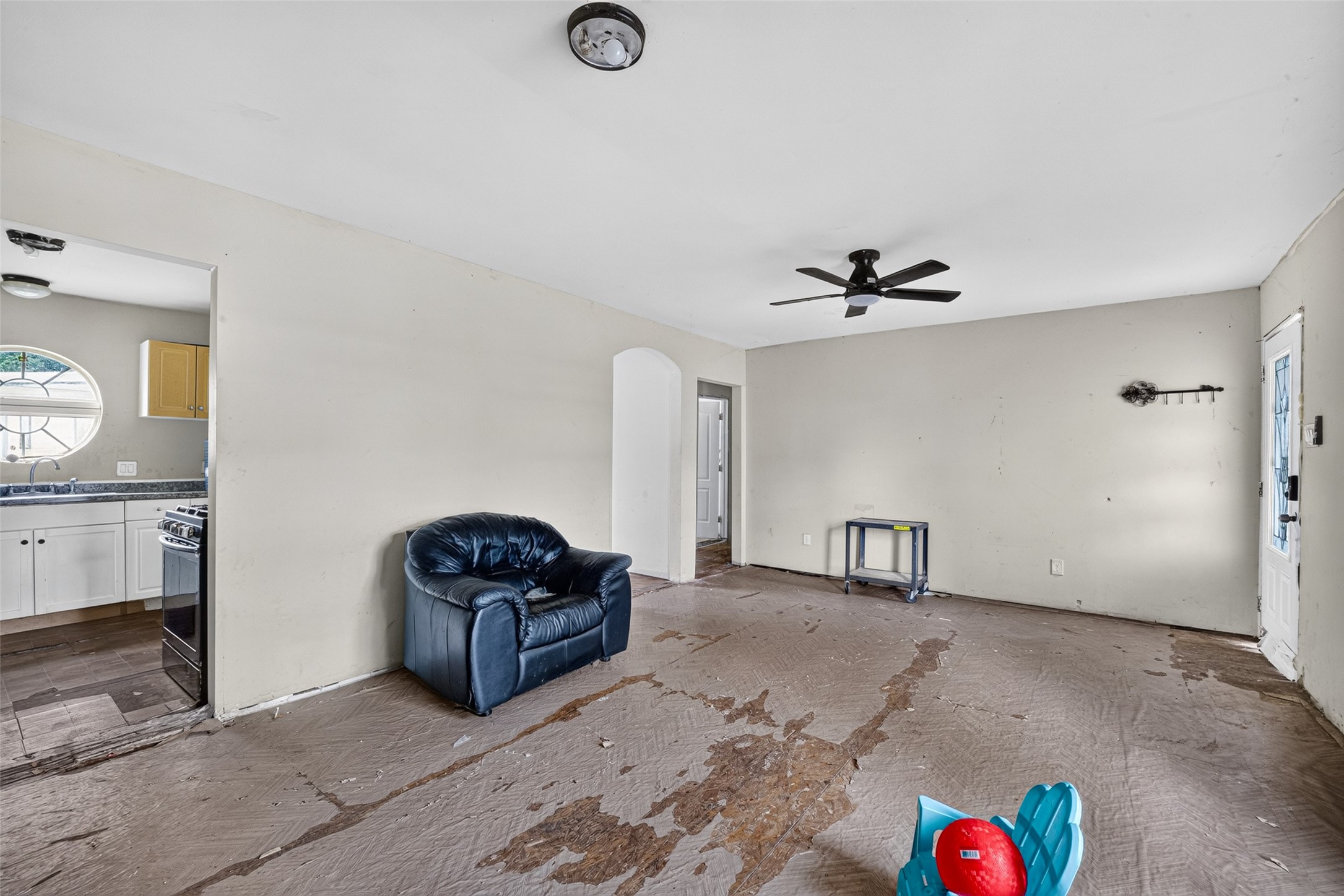 14031 Villagrove Drive Property Photo 14