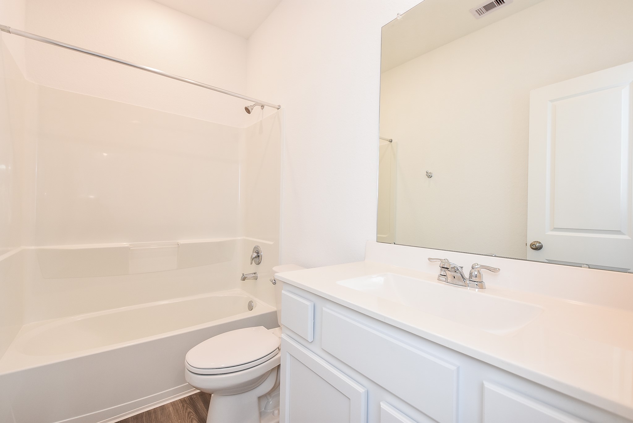 9427 Clearwater Bluff Lane Property Photo 9