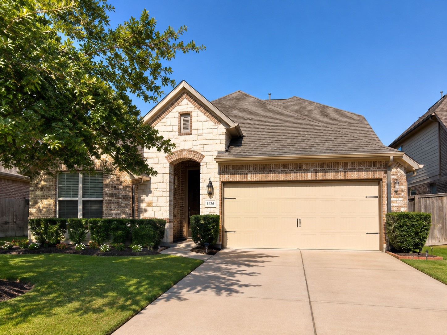 10306 Hartfield Bluff Lane Property Photo 1