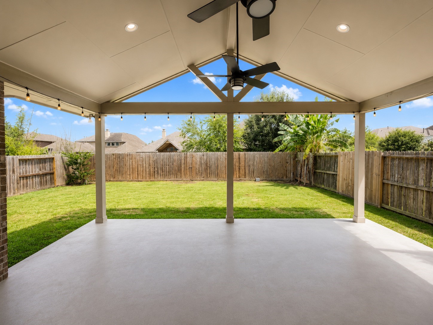 10306 Hartfield Bluff Lane Property Photo 15