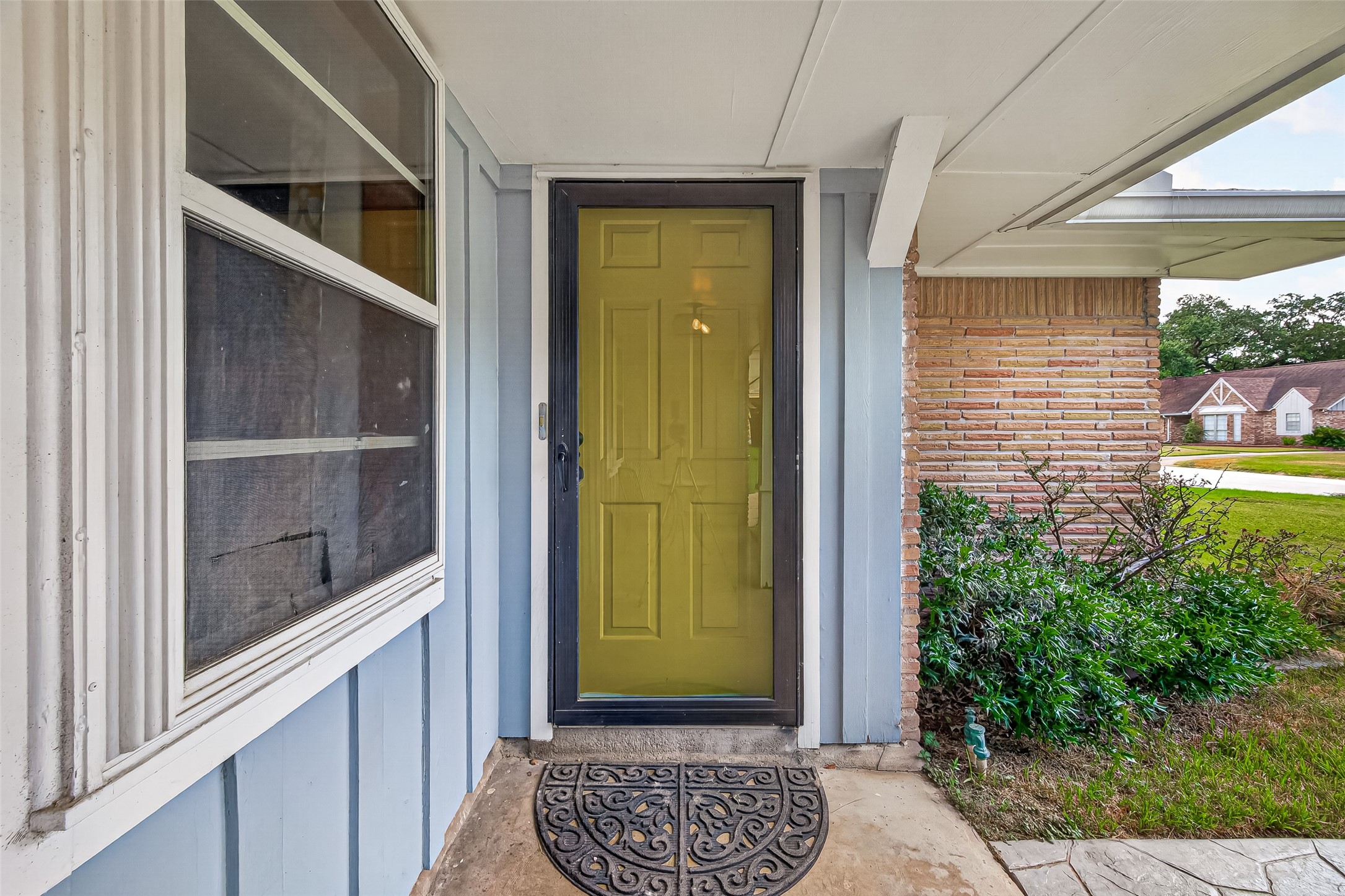 10418 Hazelhurst Drive Property Photo 4