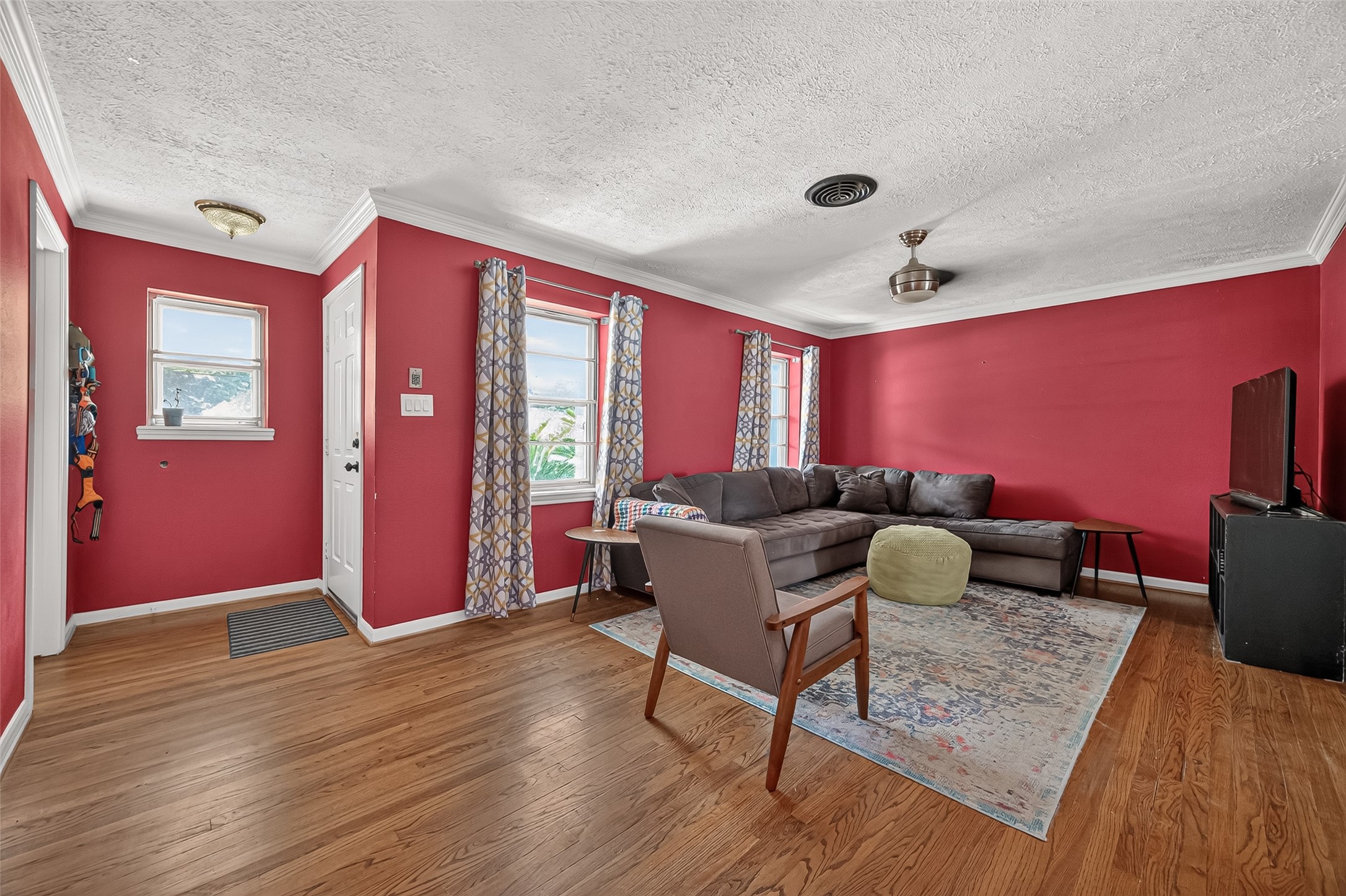 10418 Hazelhurst Drive Property Photo 7