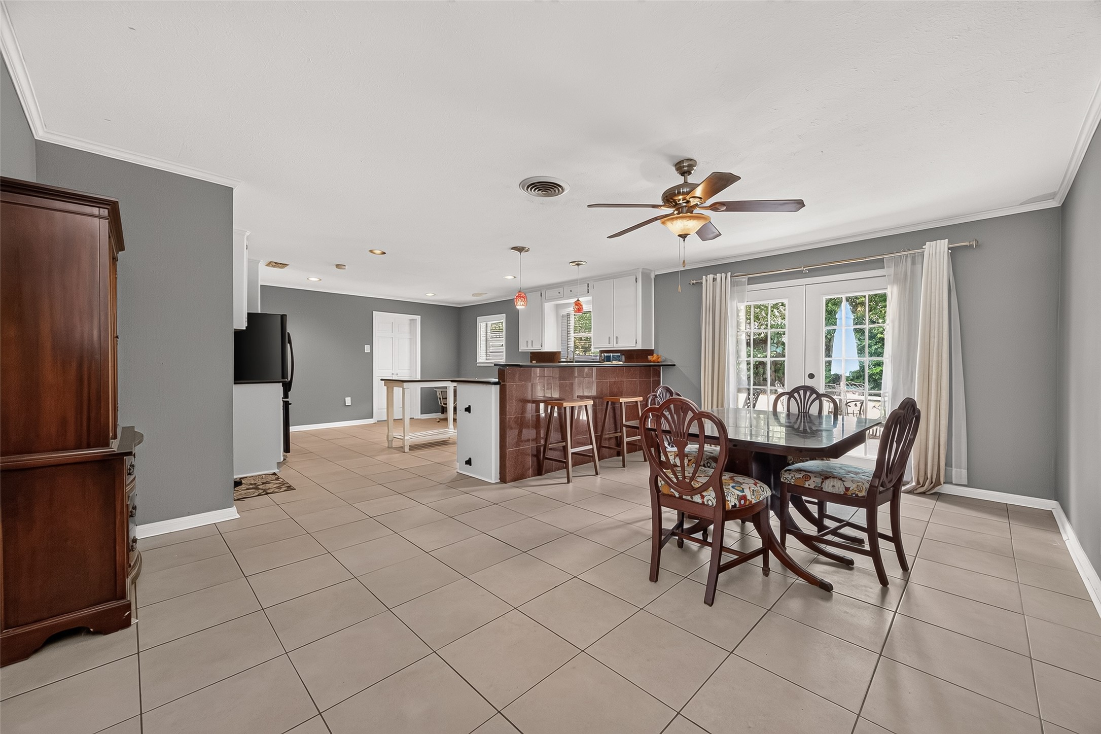 10418 Hazelhurst Drive Property Photo 9