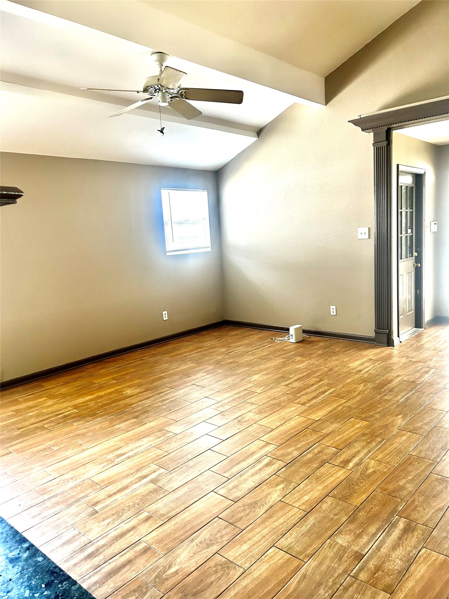 11718 Zarroll Drive Property Photo 3