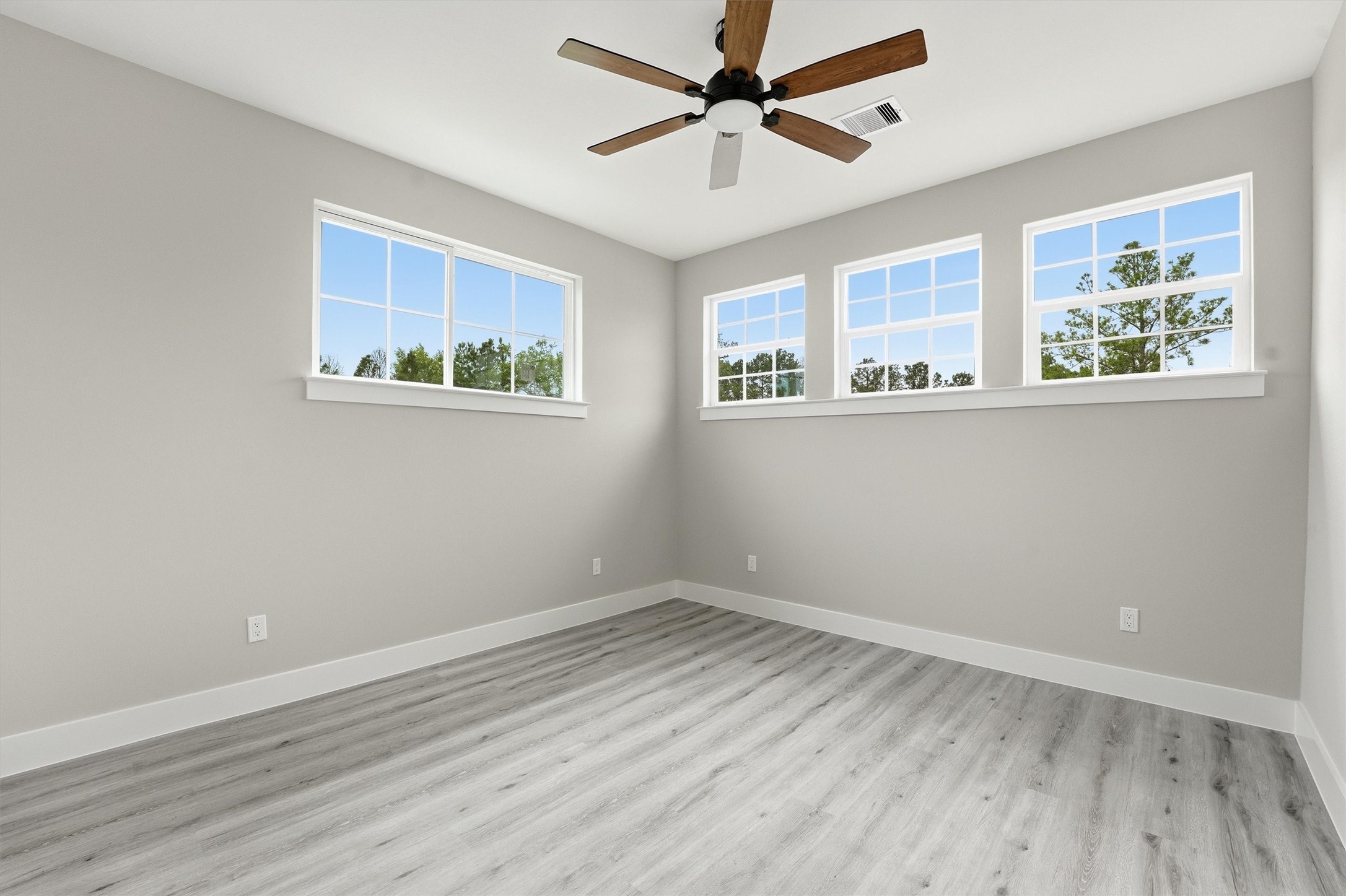 3388 Wooded Lane Property Photo 25