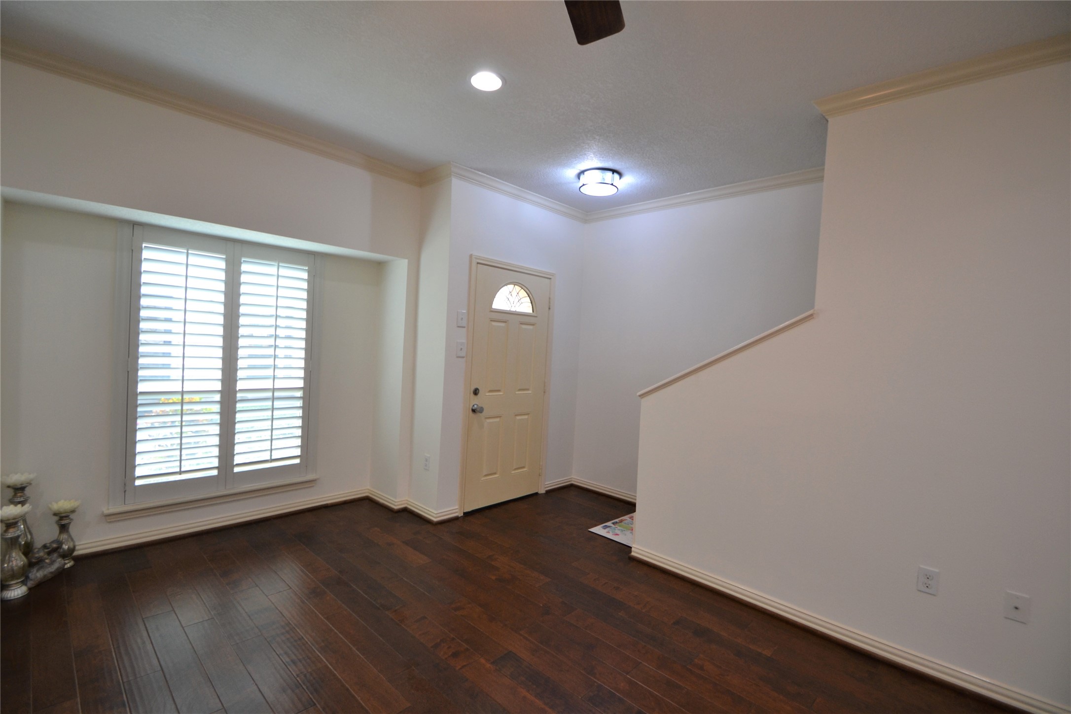830 Threadneedle Street 235 Property Photo 3