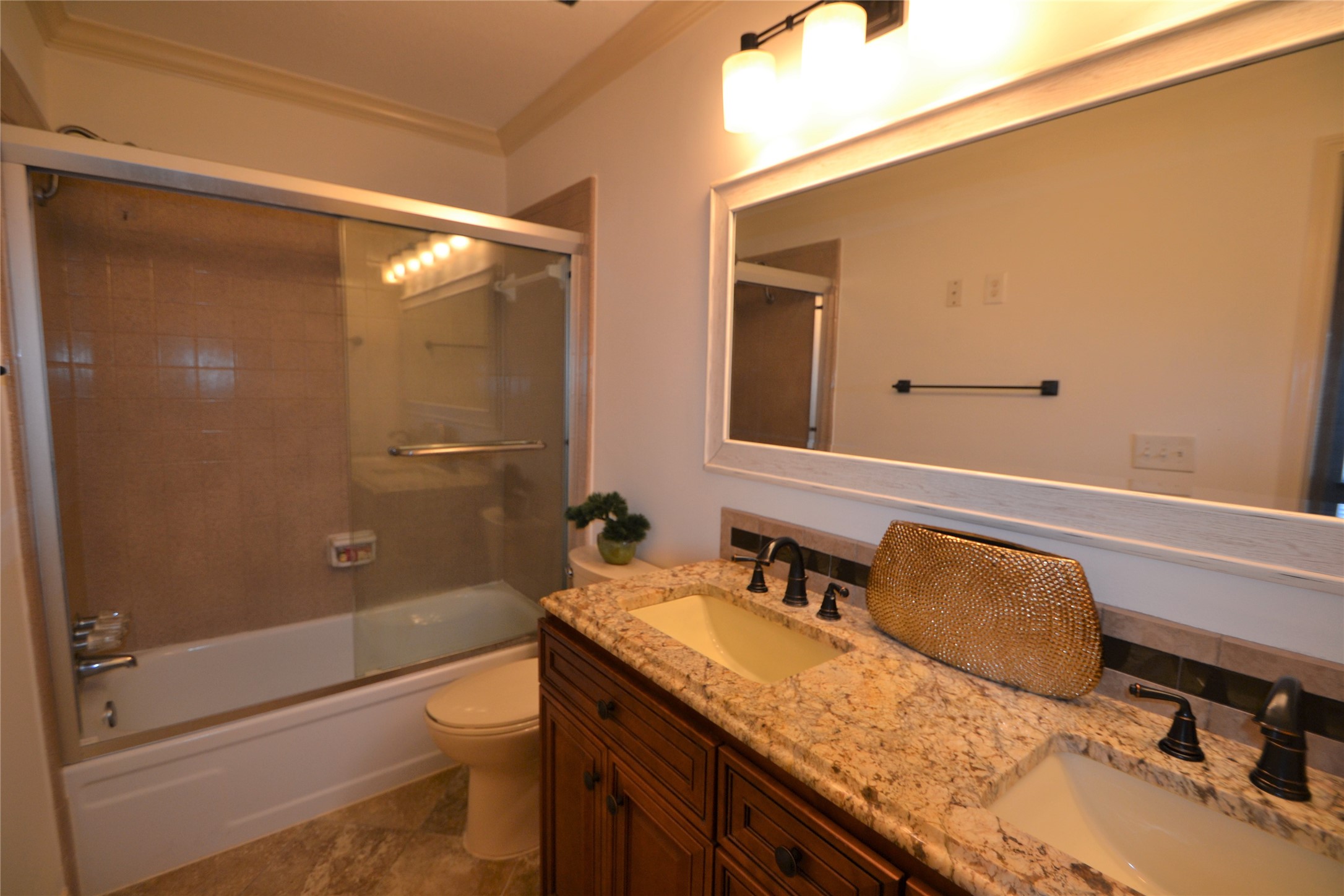 830 Threadneedle Street 235 Property Photo 20