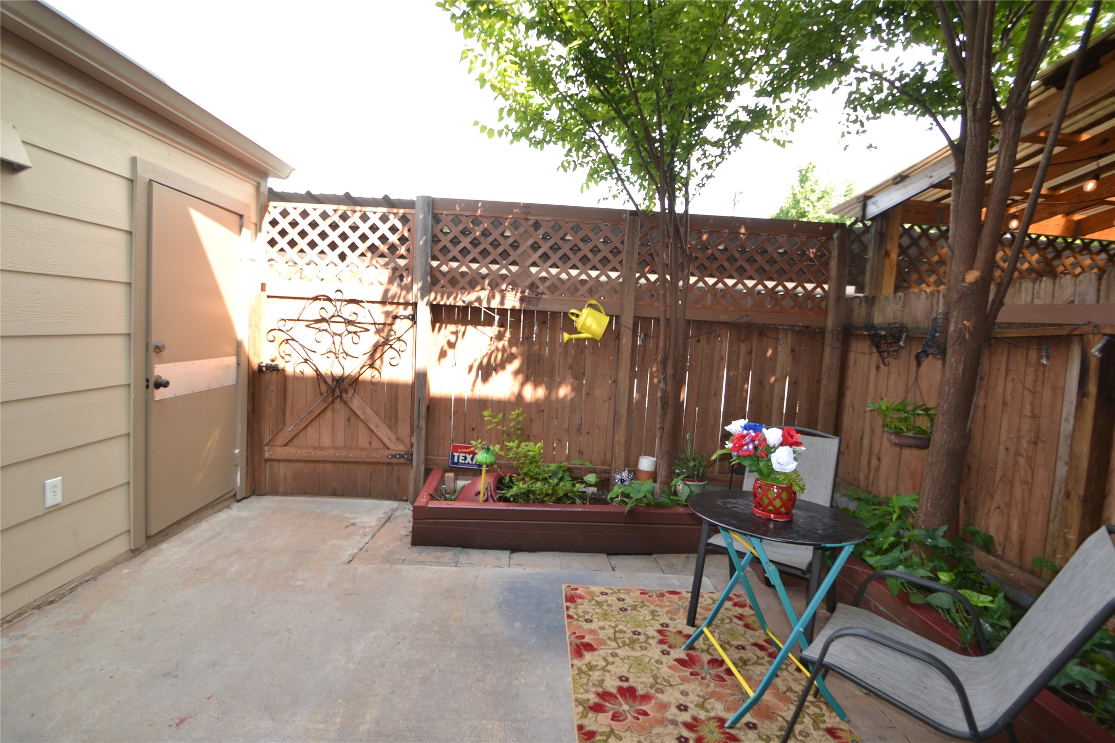 830 Threadneedle Street 235 Property Photo 25