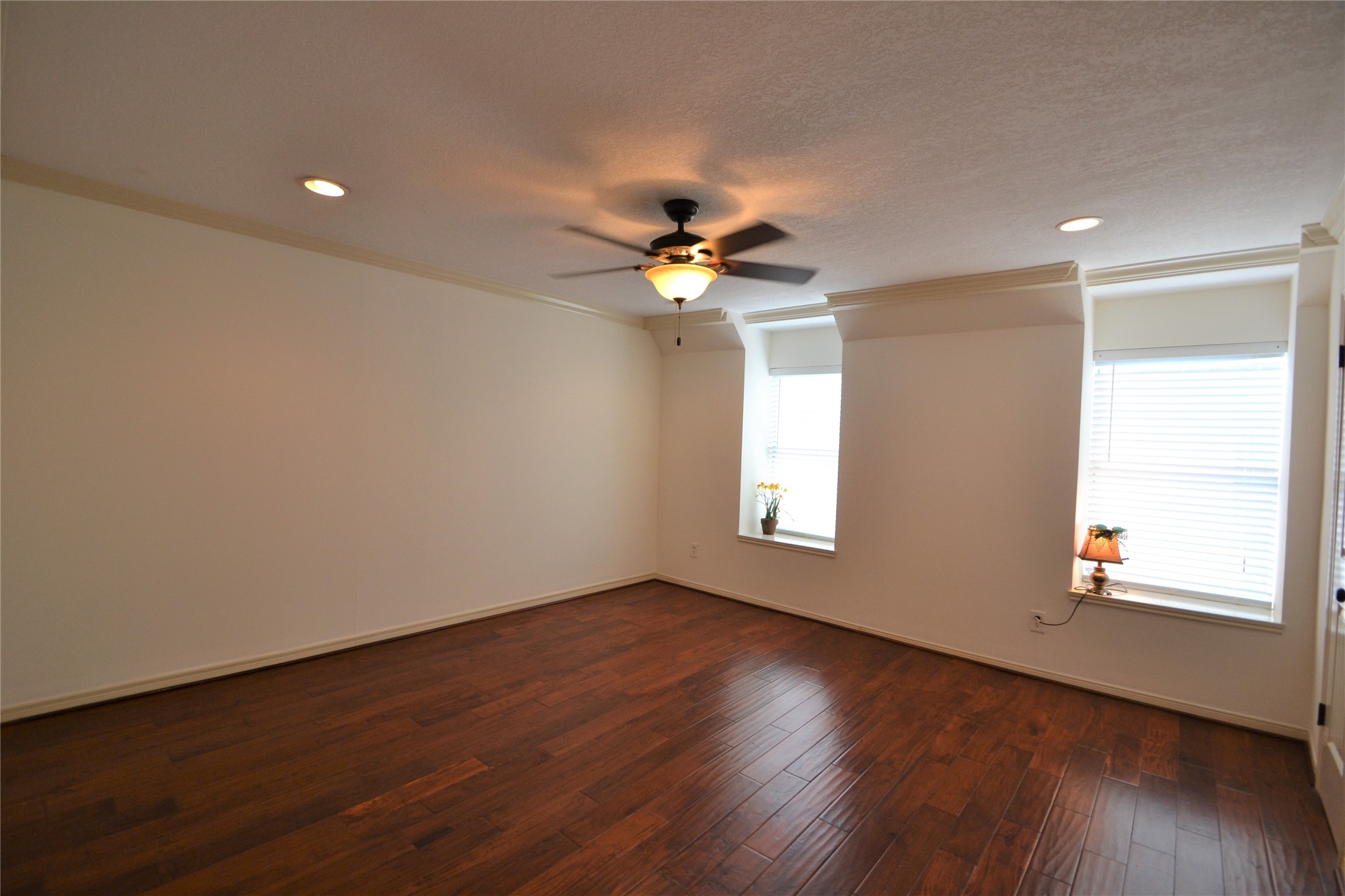 830 Threadneedle Street 235 Property Photo 33