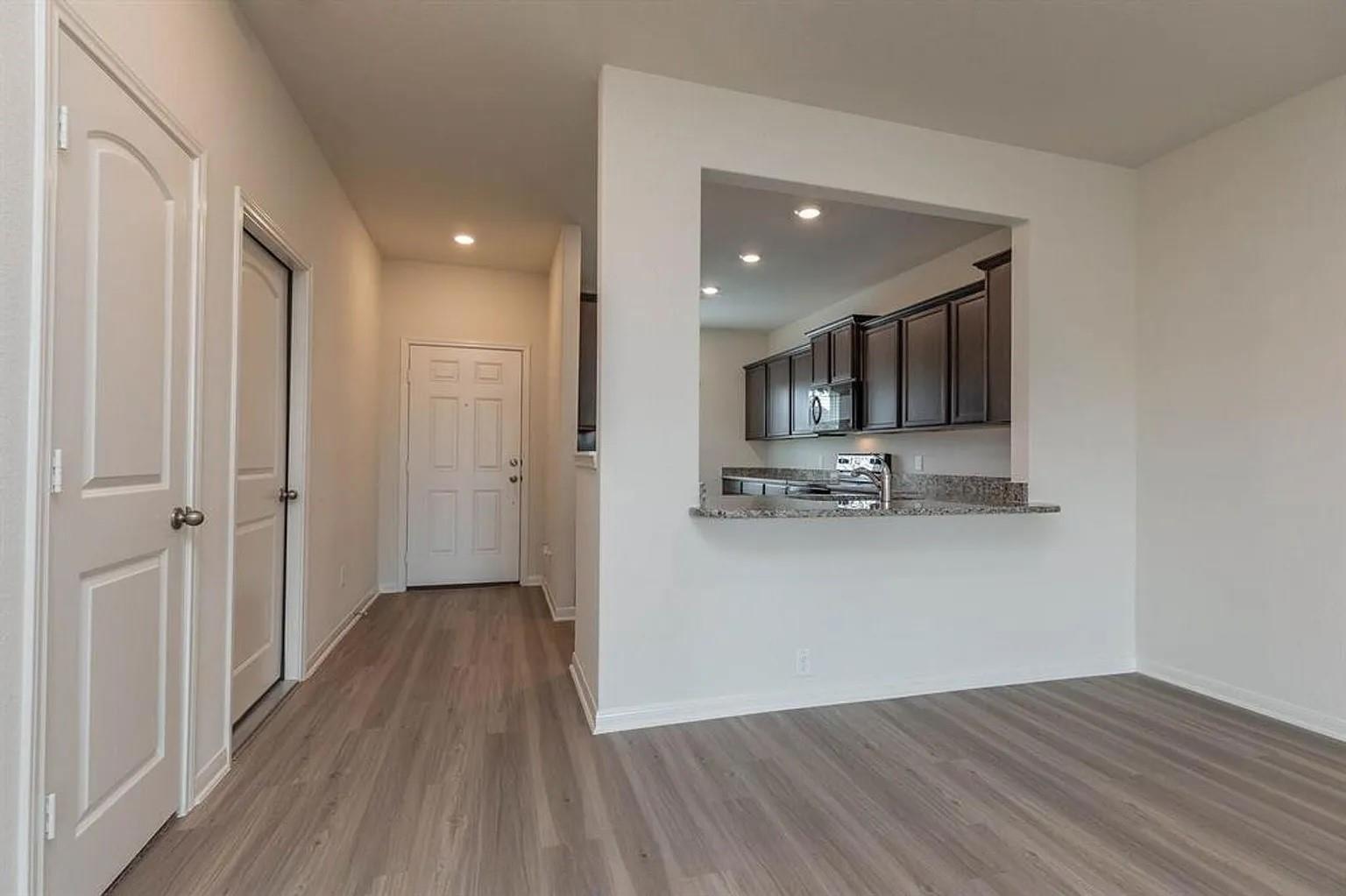 20922 Sunshine Meadow Drive Property Photo 2