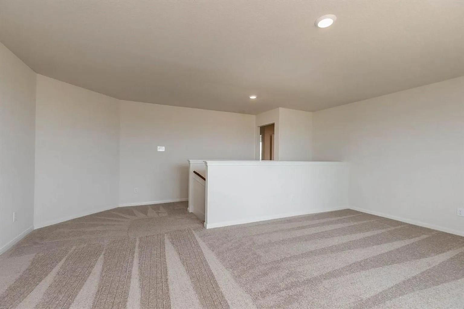 20922 Sunshine Meadow Drive Property Photo 16